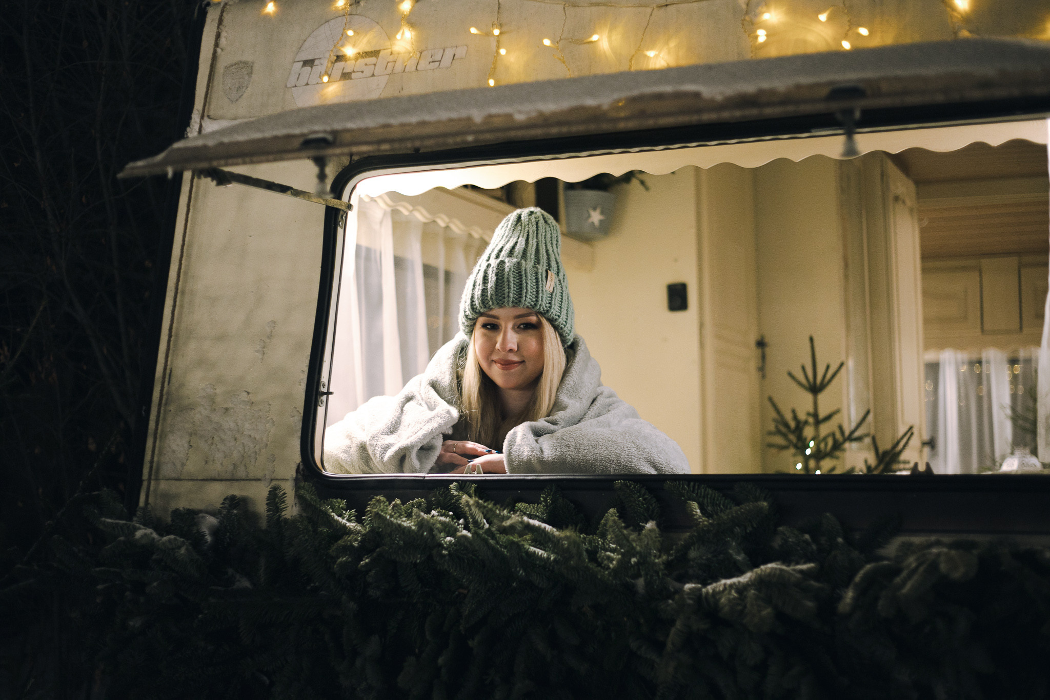 В фотостудии на открытом воздухе. Фотограф в Иркутске Тома Кабанова