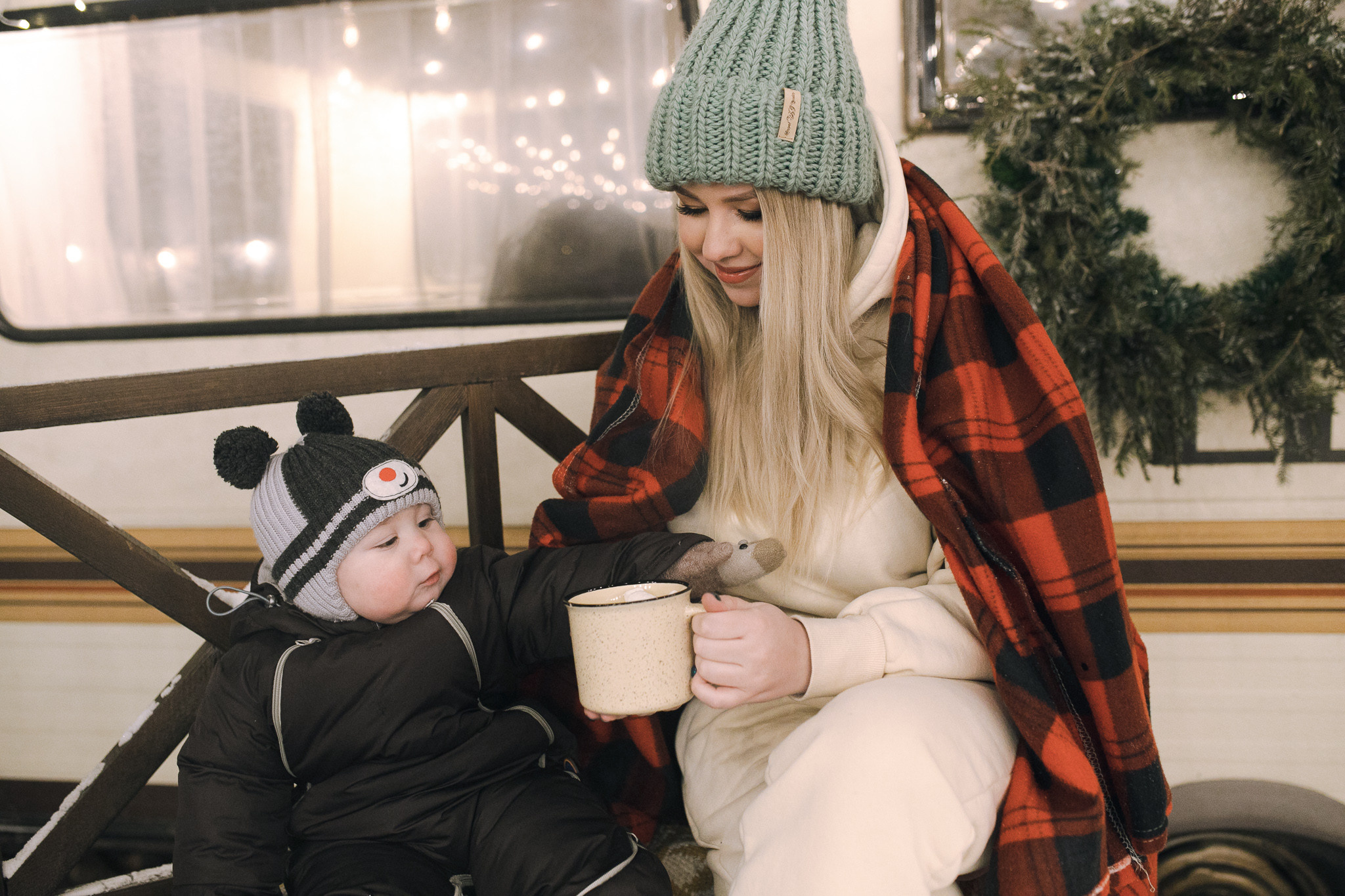 В фотостудии на открытом воздухе. Фотограф в Иркутске Тома Кабанова