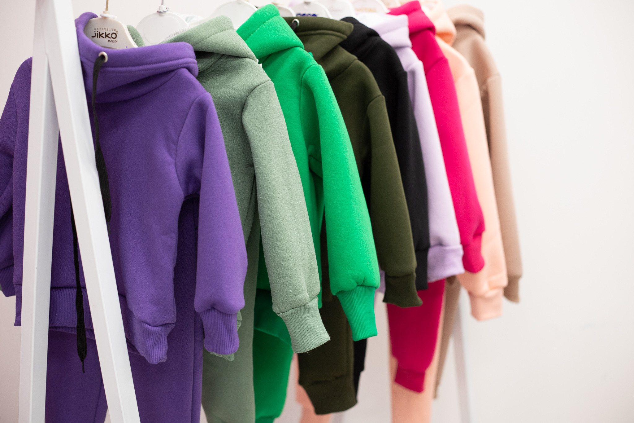 Контент съемка для магазина детской одежды. Фотограф в Иркутске Тома Кабанова