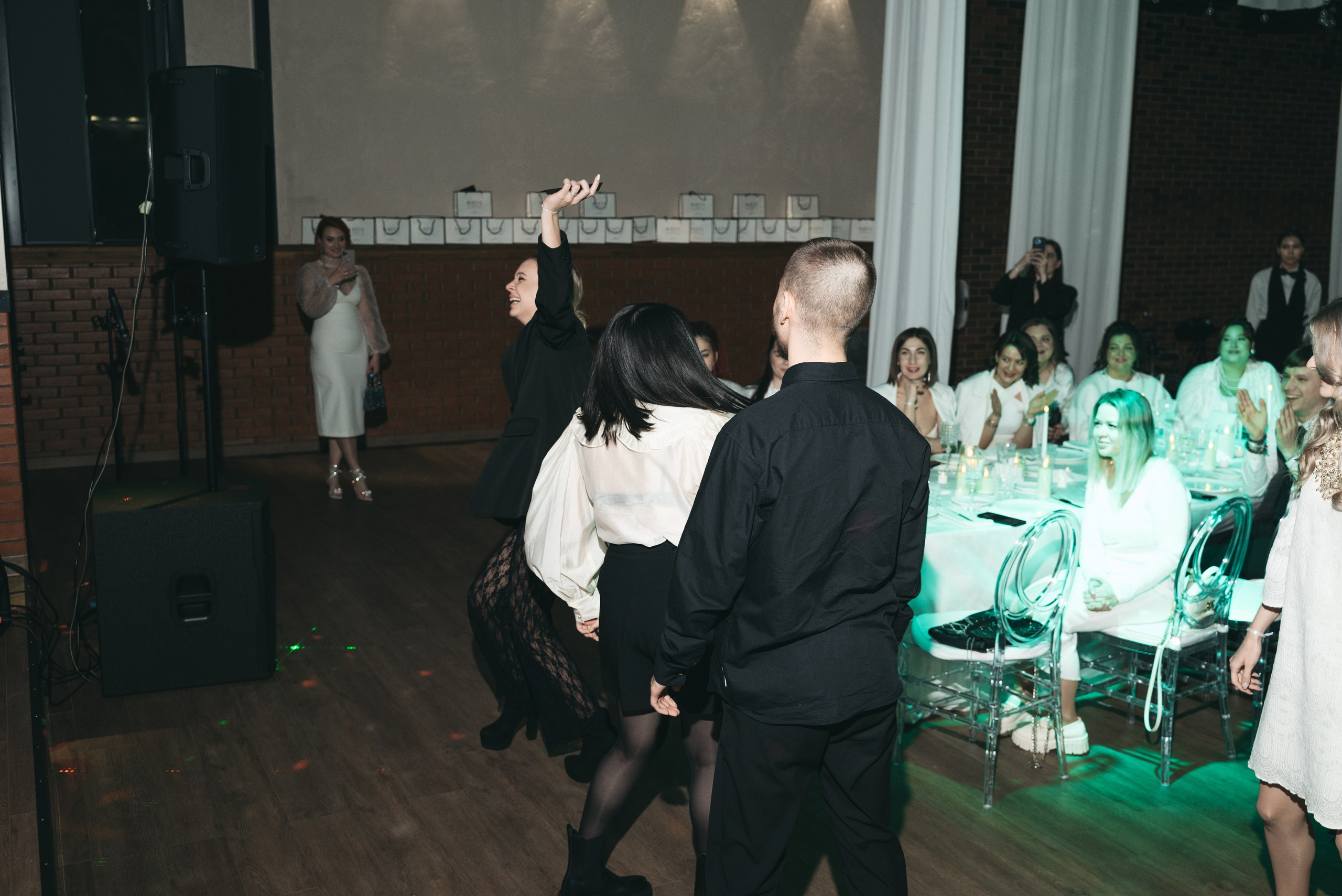 WhiteRoom Pre-wedding. Репортажный и свадебный фотограф в Сургуте