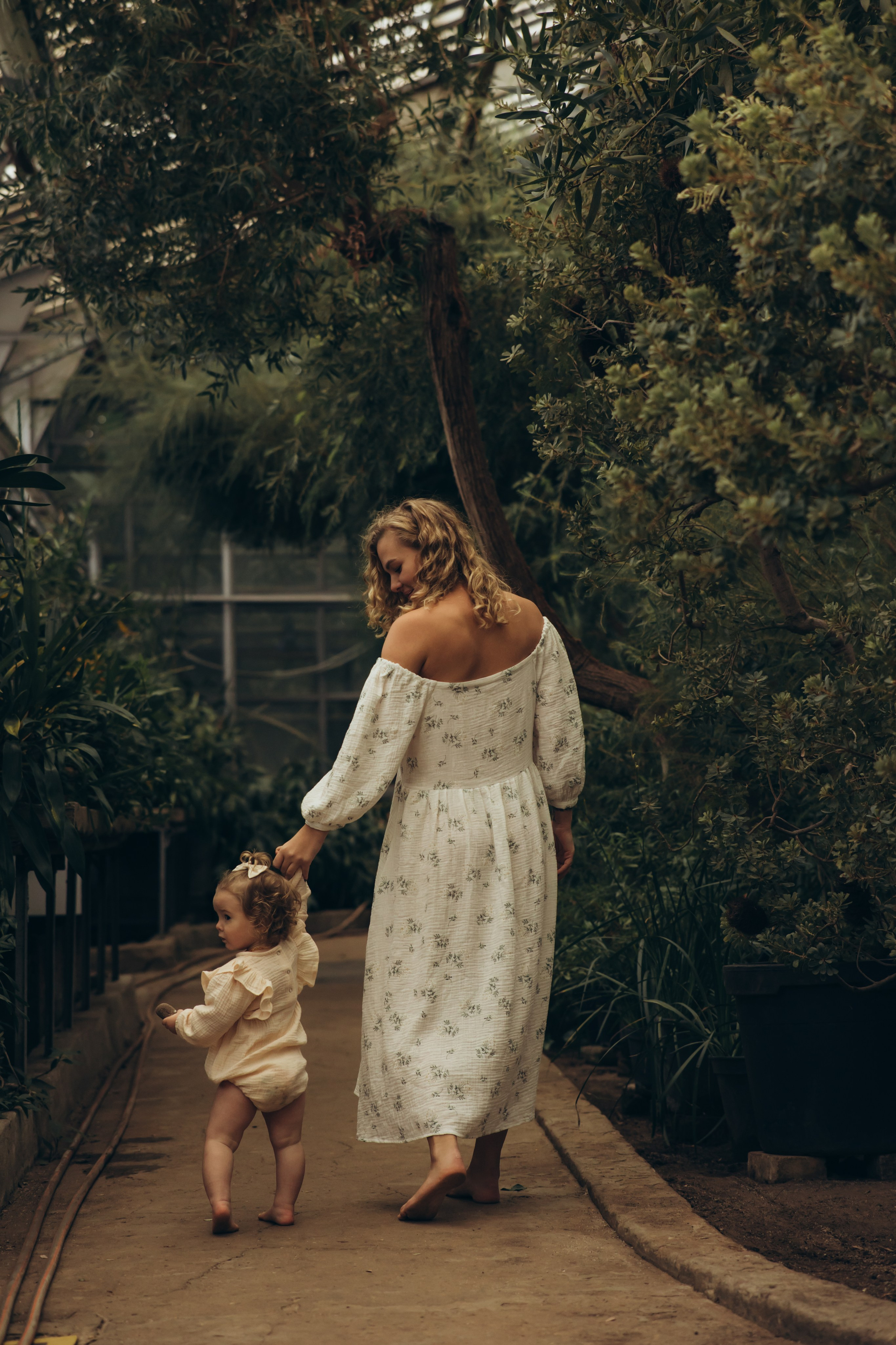 В оранжерее. Семейный фотограф Москва Юлиана Фетисова