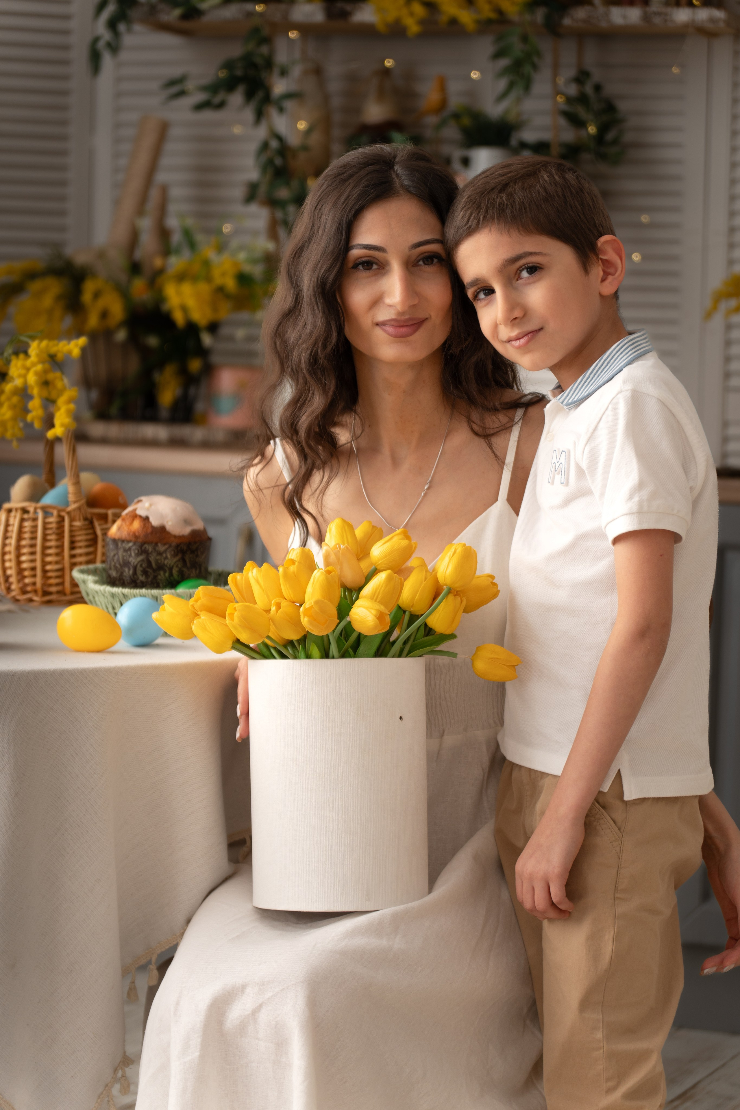 Семейная фотосессия на Пасху. Фото и видео съёмка в Москве и МО Александр Чапала и Трояк Алеся