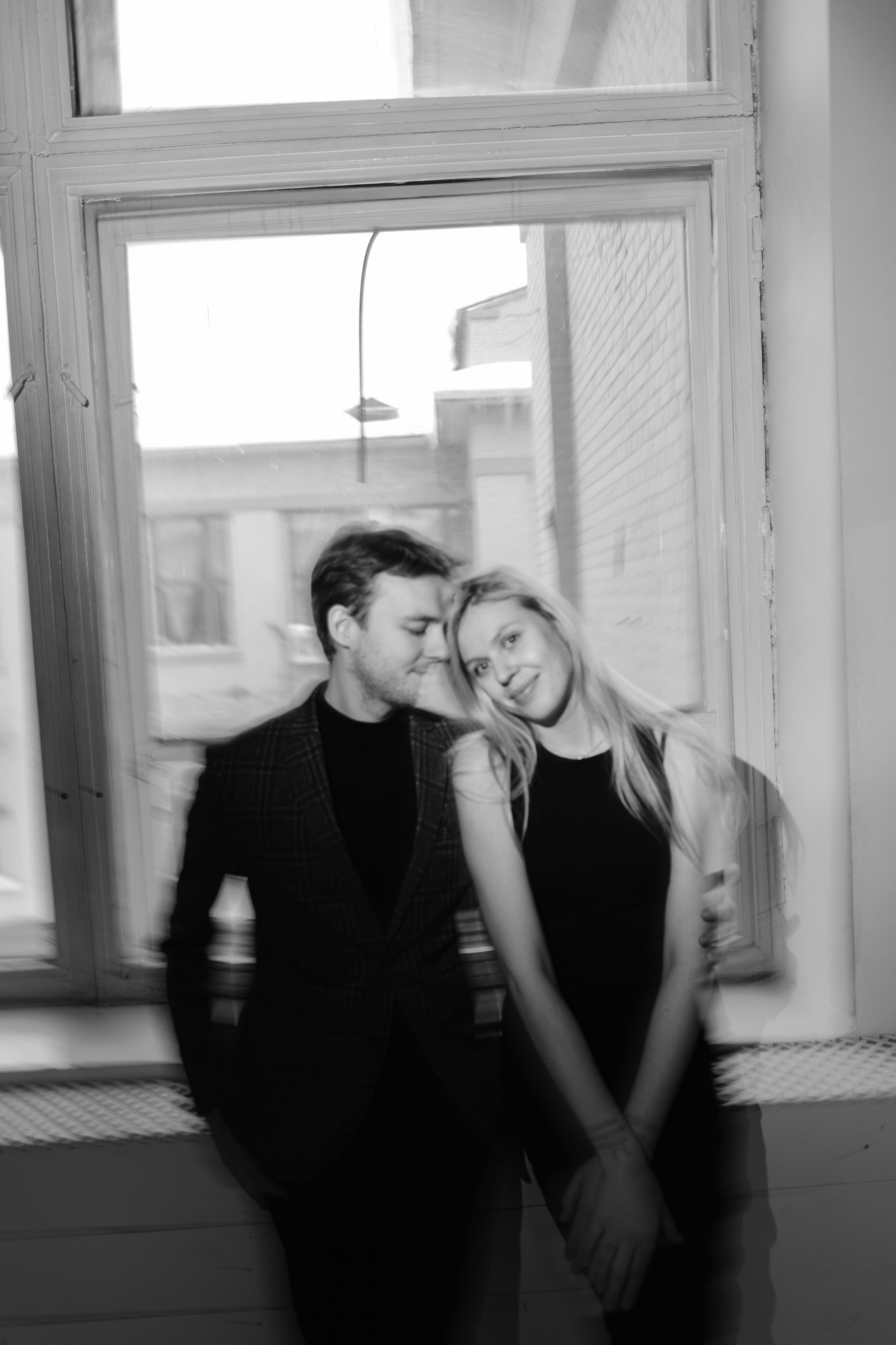 Фотосессия для двоих в студии, лавстори в Москве. Портреты студия Москва. Модельные тесты. Lovestory студия в Москве. Женсий фотограф