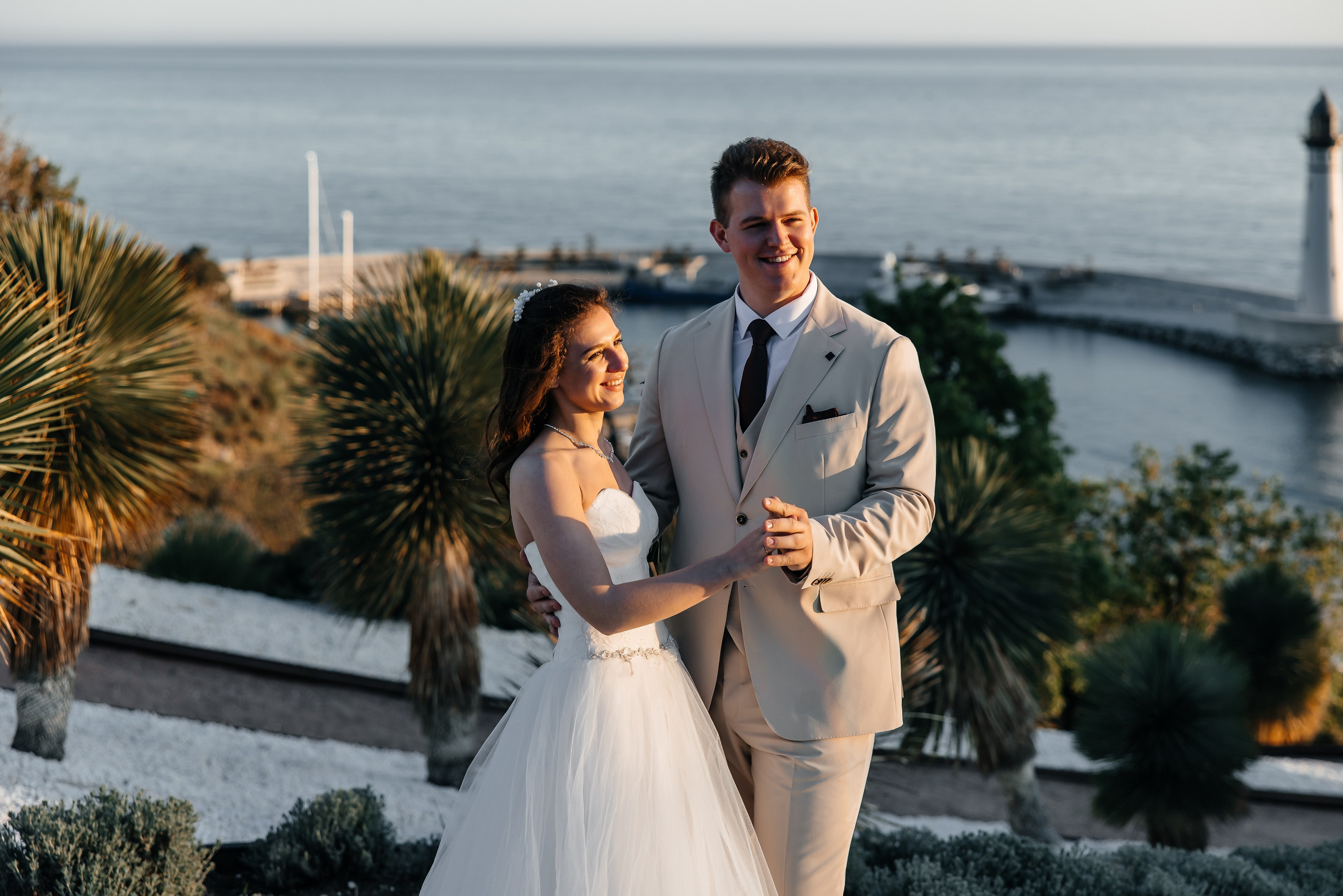 Сакура в Японском саду. Анонс свадьбы для Никиты и Марины. Свадебный фотограф в Крыму и Севастополе Ольга Баскакова