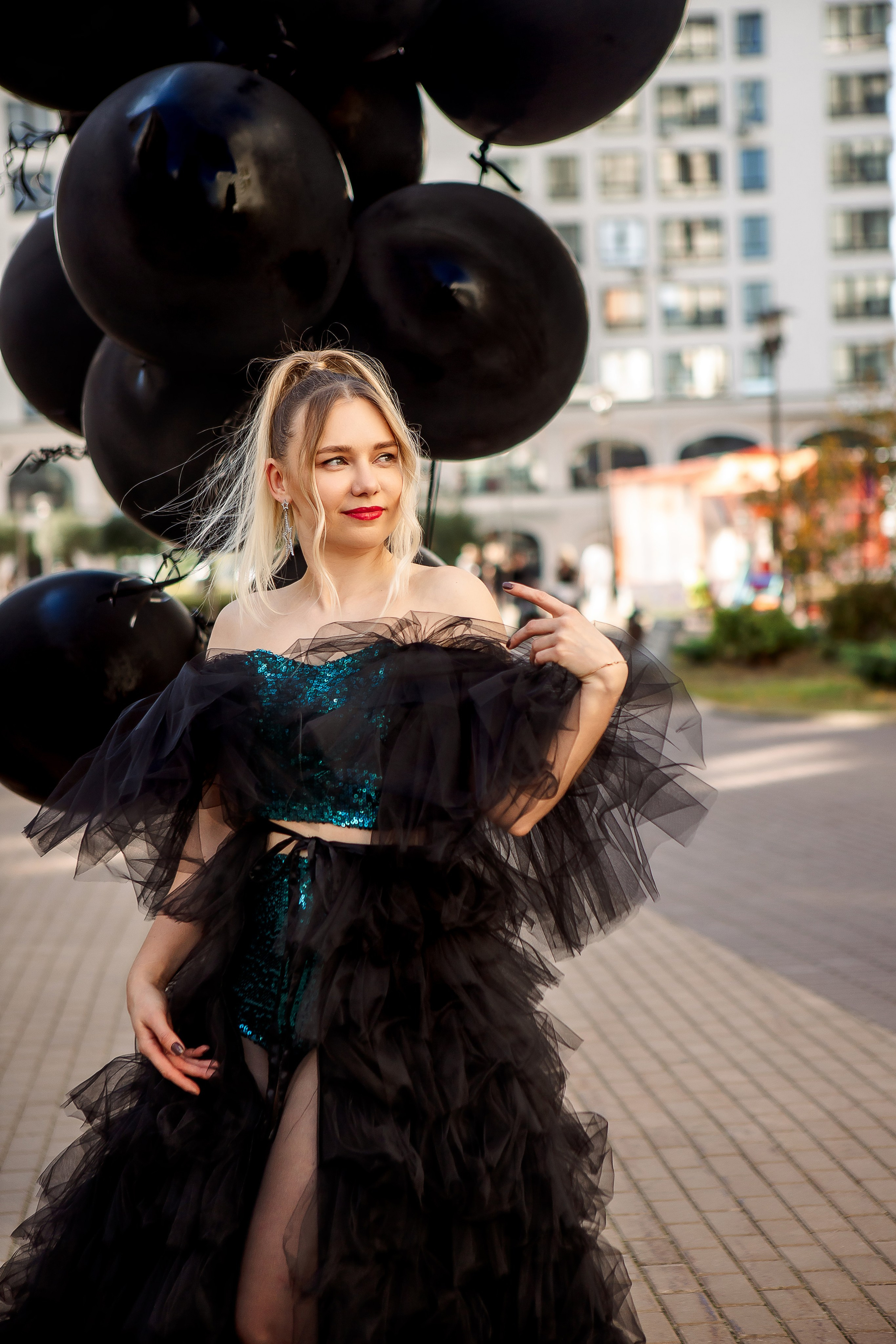 Прогулка с шарами. Семейный детский фотограф. Фотосессия в Минске