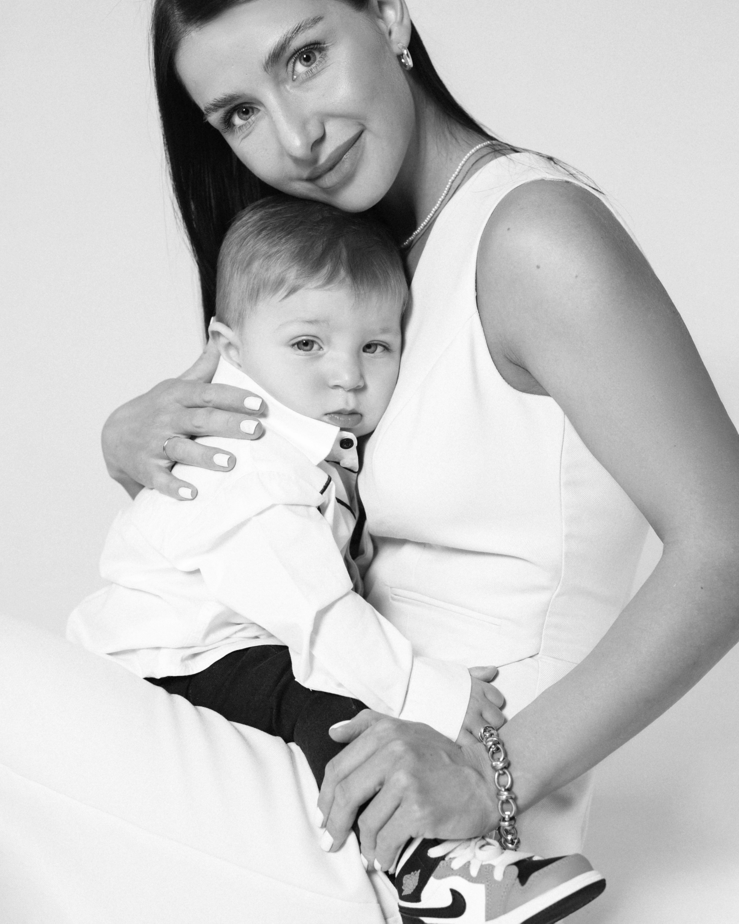 Маша, Арина, Артем. Главная