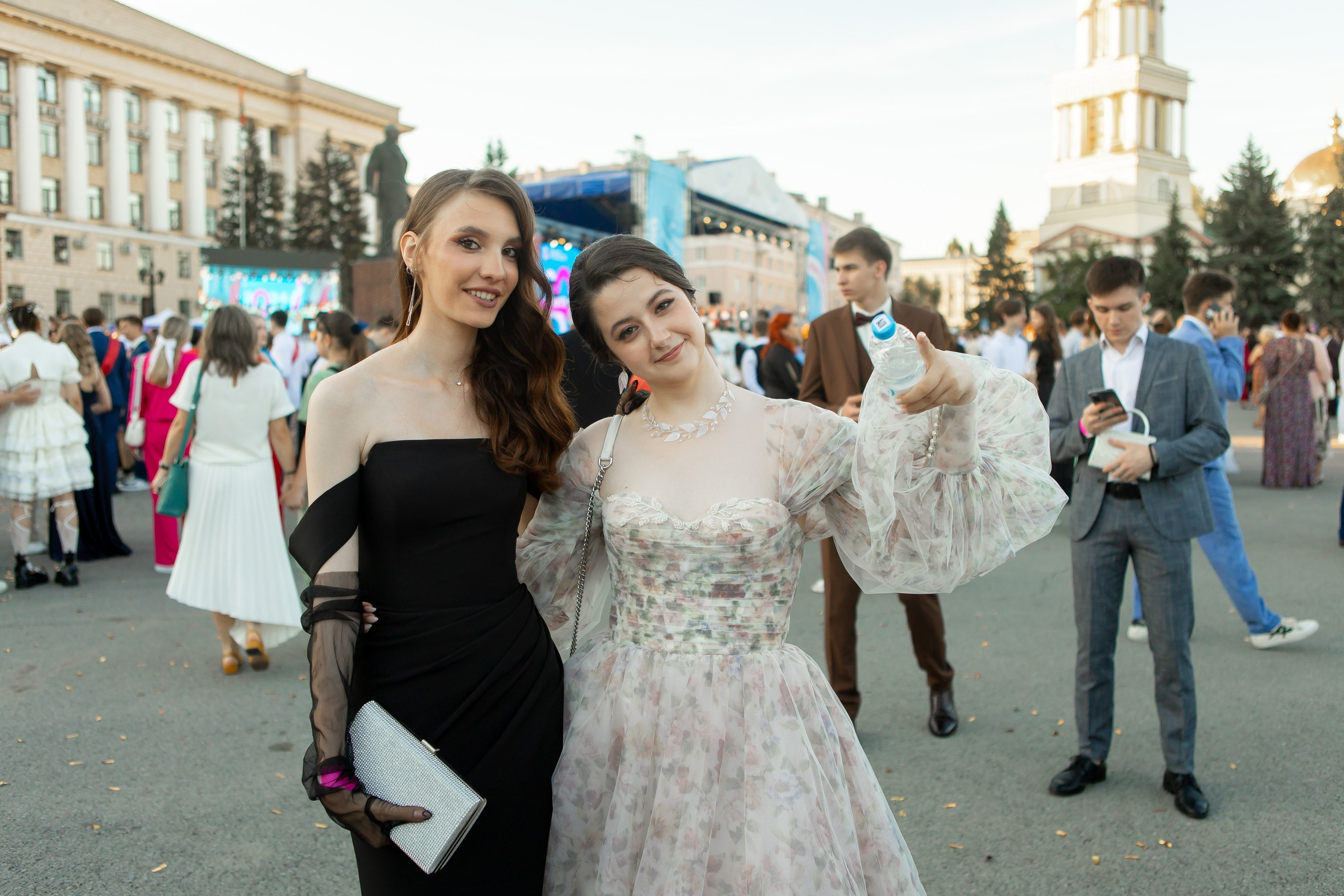 Выпускной Гимназия 12 2024 г. Свадебный и портретный Фотограф в Липецке Дмитрий Котюков