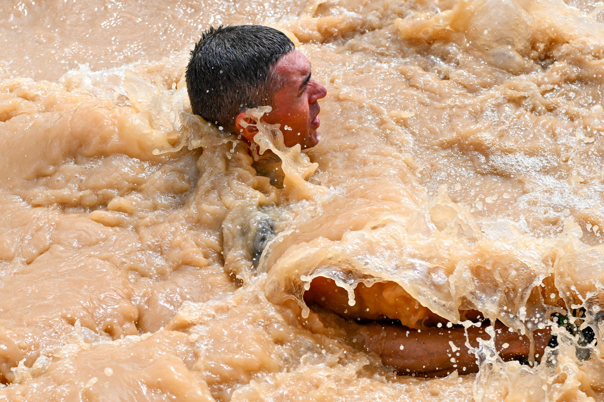 Гонка героев. Спортивный и репортажный фотограф в Казани Вячеслав Сатонин