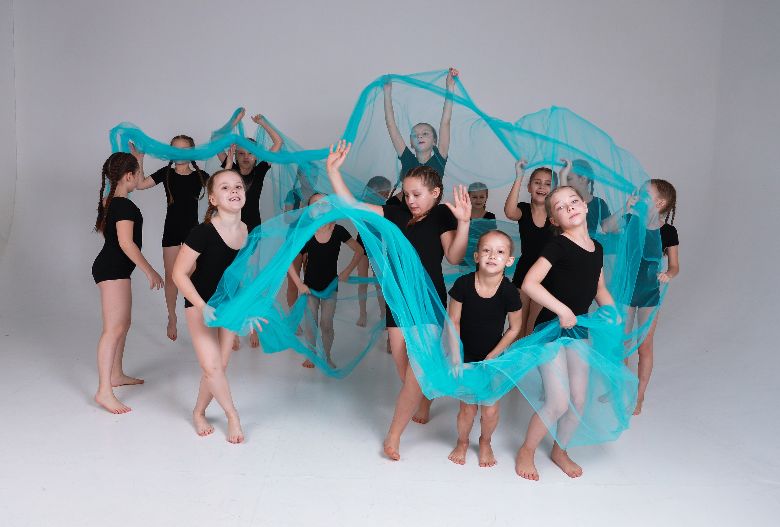 Сьемка на циклорамме. Фотограф Юлия Мальцева