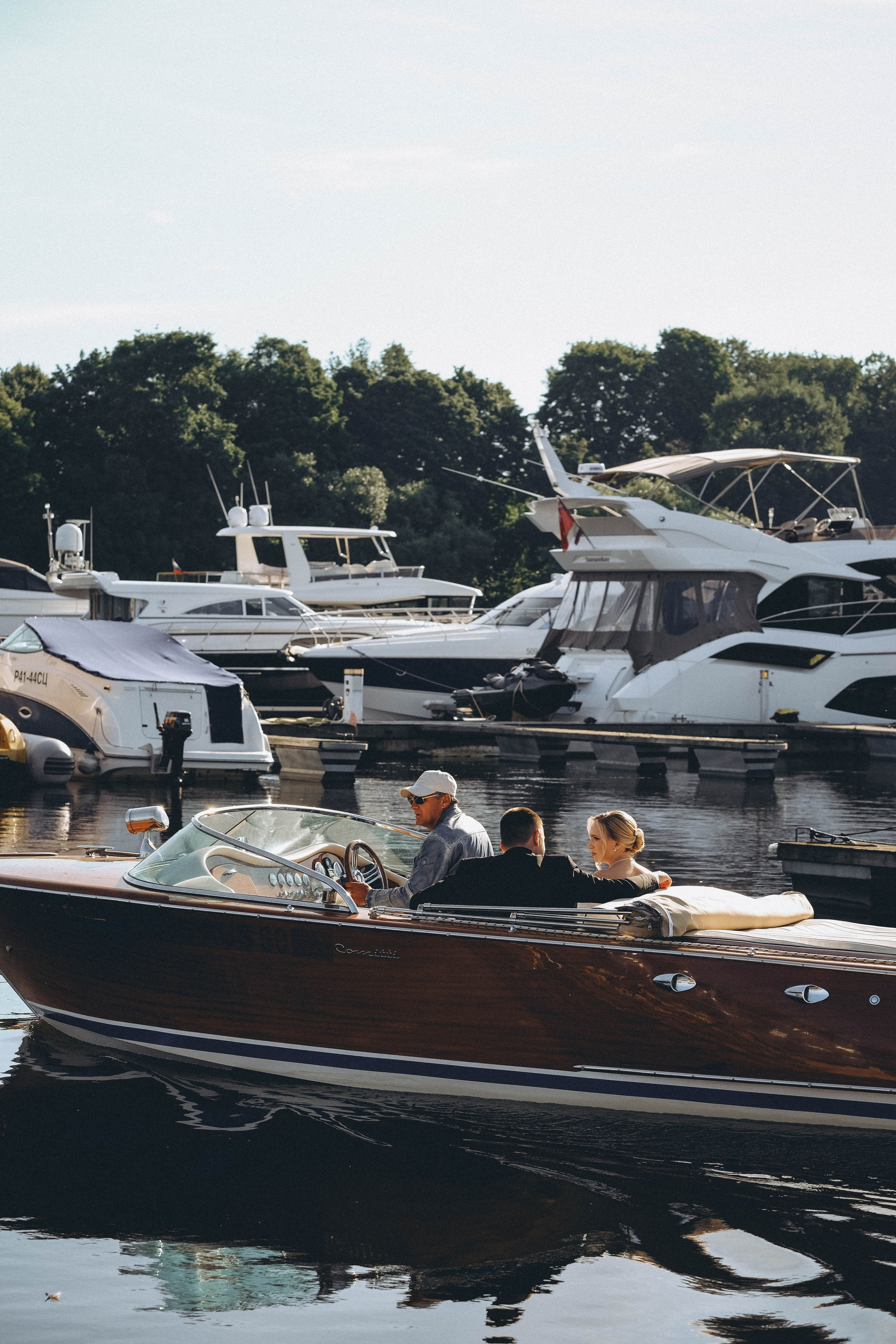 СВАДЕБГНАЯ ПРОГУЛКА ПО КАНАЛ САНКТ-ПЕТЕРБУРГА НА КАТЕРЕ. Профессиональный фотограф, Санкт-Петербург — Виктория Богомолова