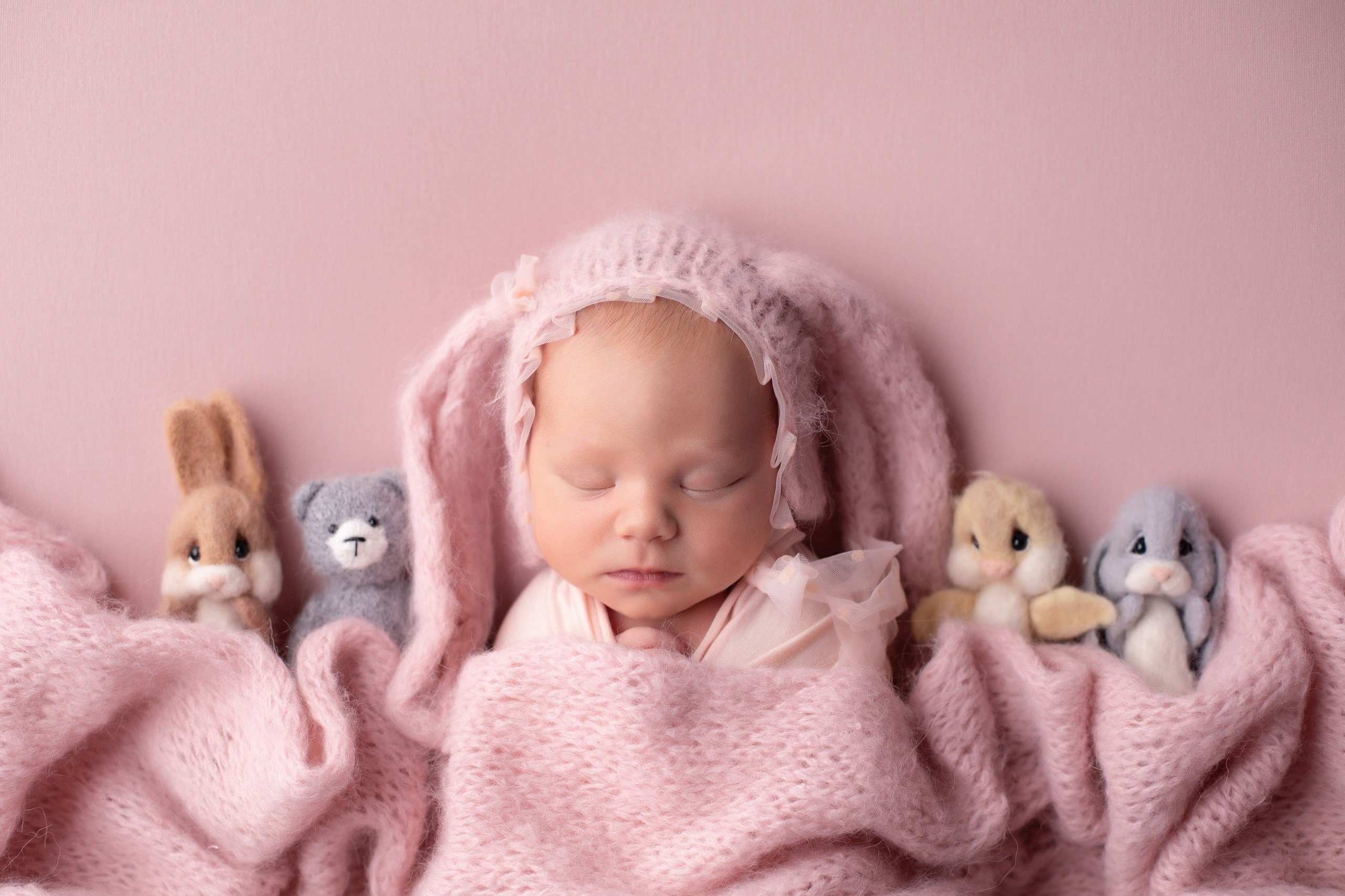 Новорожденные девочки. Фотограф новорожденных в Нижнем Новгороде Белякова Оксана