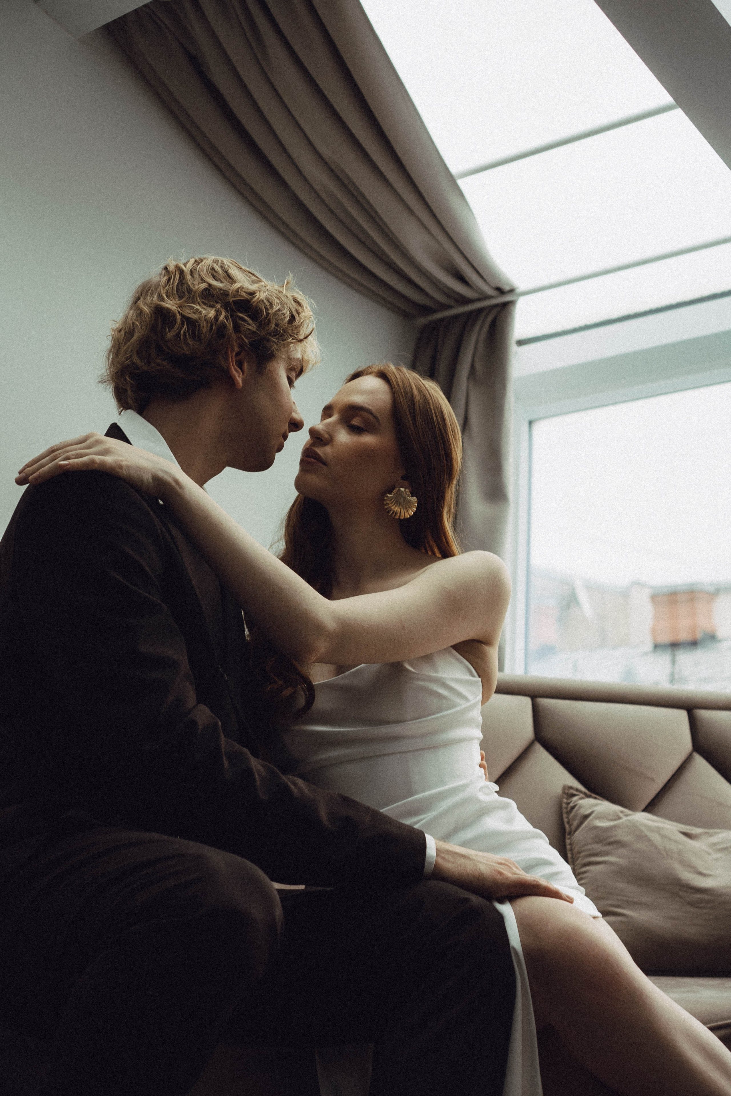 СВАДЕБНАЯ СЬЕМКА В ОТЕЛЕ. СБОРЫ ЖЕНИХА И НЕВЕСТЫ И ТАКЖЕ ТОР И ПОДГОТОВКА К ПРОГУЛКЕ. Профессиональный фотограф, Санкт-Петербург — Виктория Богомолова