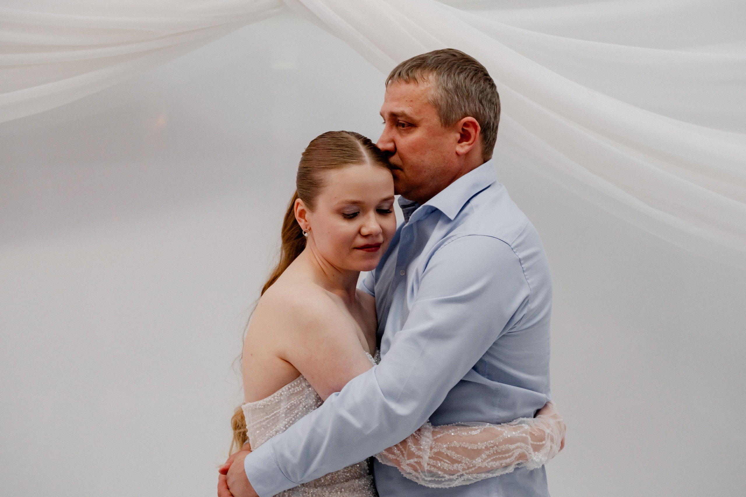 СВАДЕБНЫЙ БАНКЕТ (СНЯТО В СИБИРЕ В НИЖНЕВАРТОВСКЕ). Профессиональный фотограф, Санкт-Петербург — Виктория Богомолова