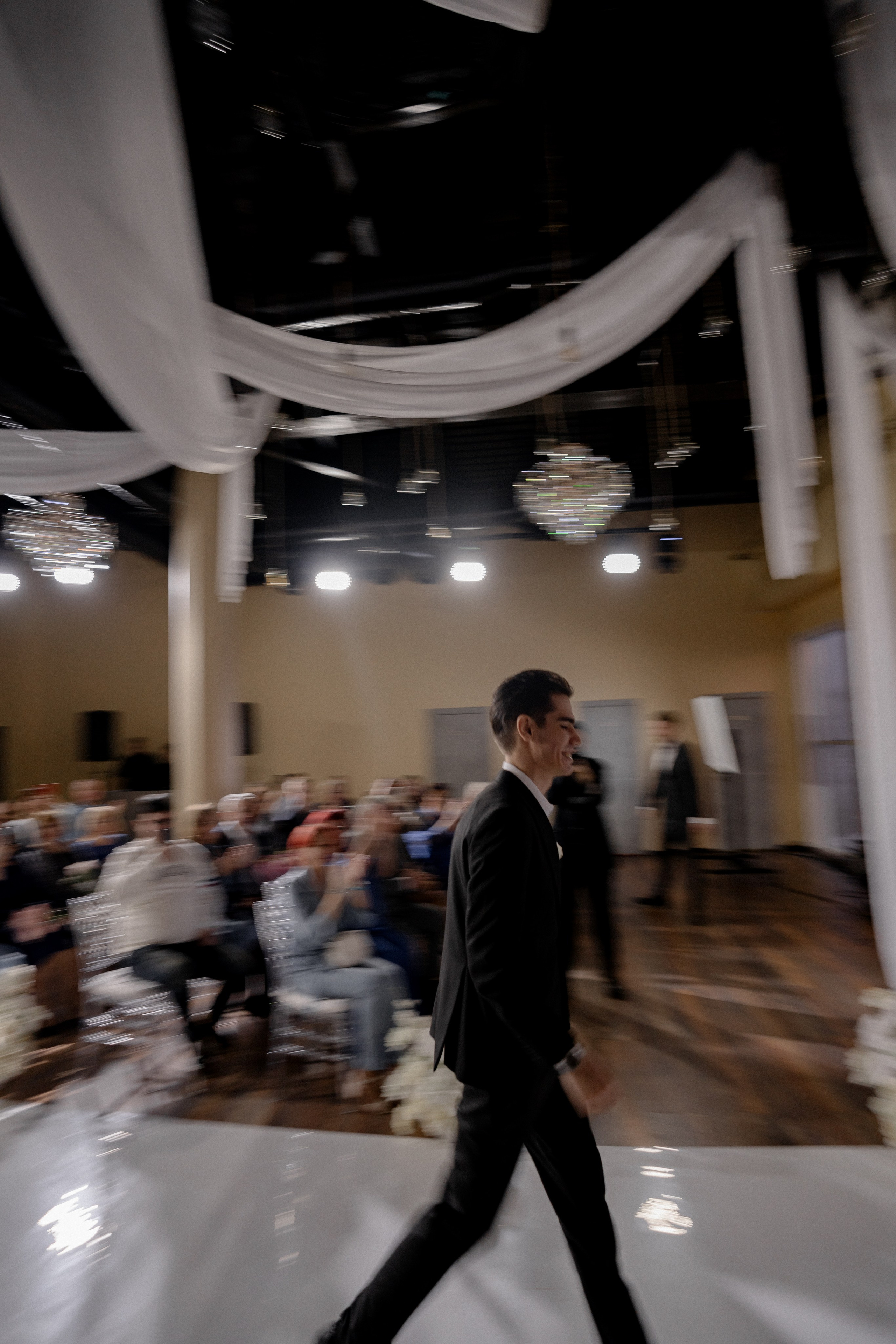 СВАДЕБНАЯ СЬЕМКА СБОРОВ В ОТЕЛЕ И ВЫЕЗД НА ЦЕРЕМОНИЮ (СНЯТО В СИБИРЕ В НИЖНЕВАРТОВСКЕ). Профессиональный фотограф, Санкт-Петербург — Виктория Богомолова