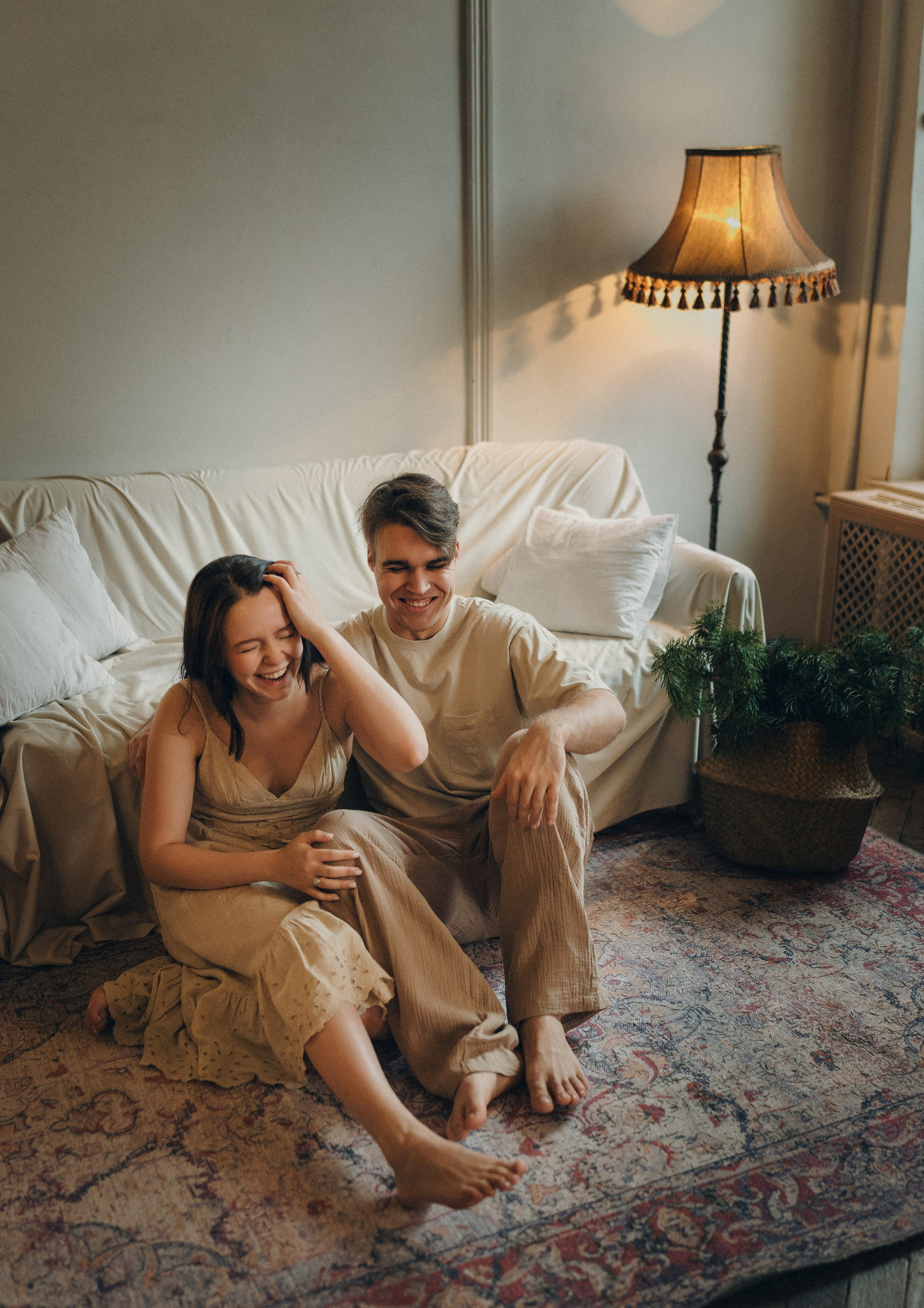 Парная фотосессия в студии. Новогодняя парная фотосессия в квартире.