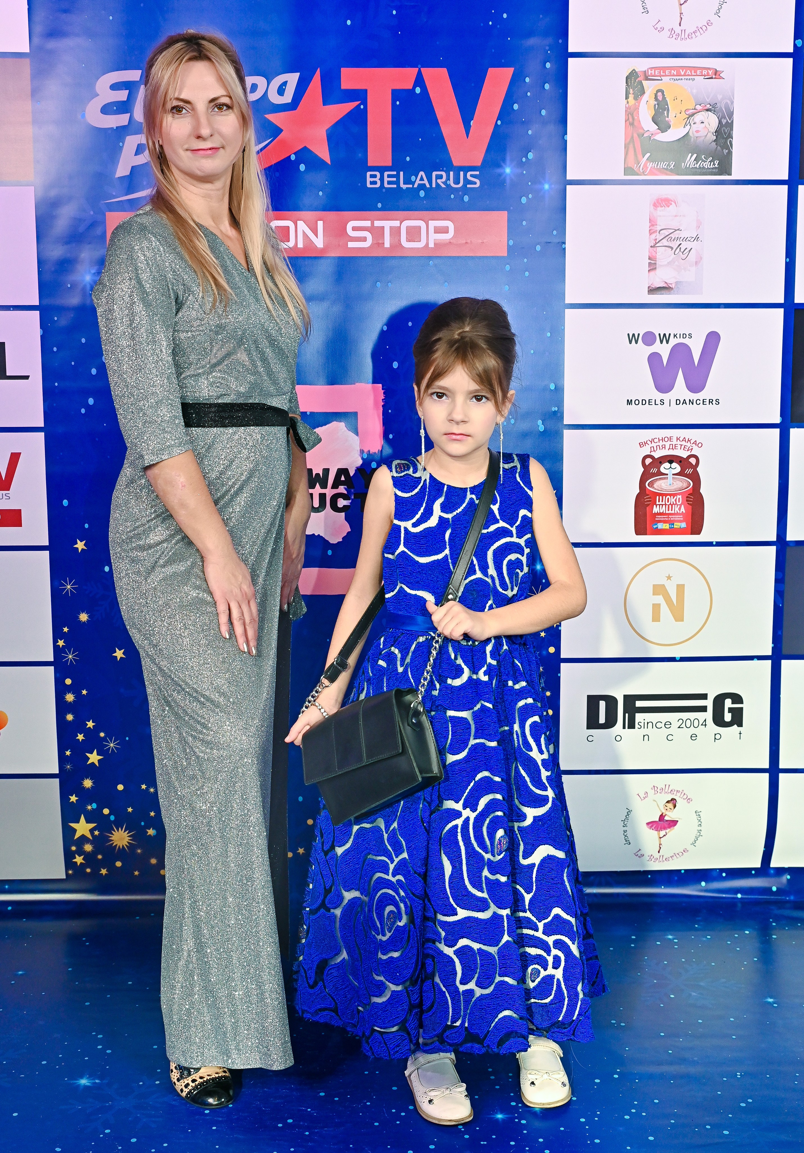 Большая новогодняя тусовка. Фотоуслуги, услуги фотографа, фотографирование важных событий