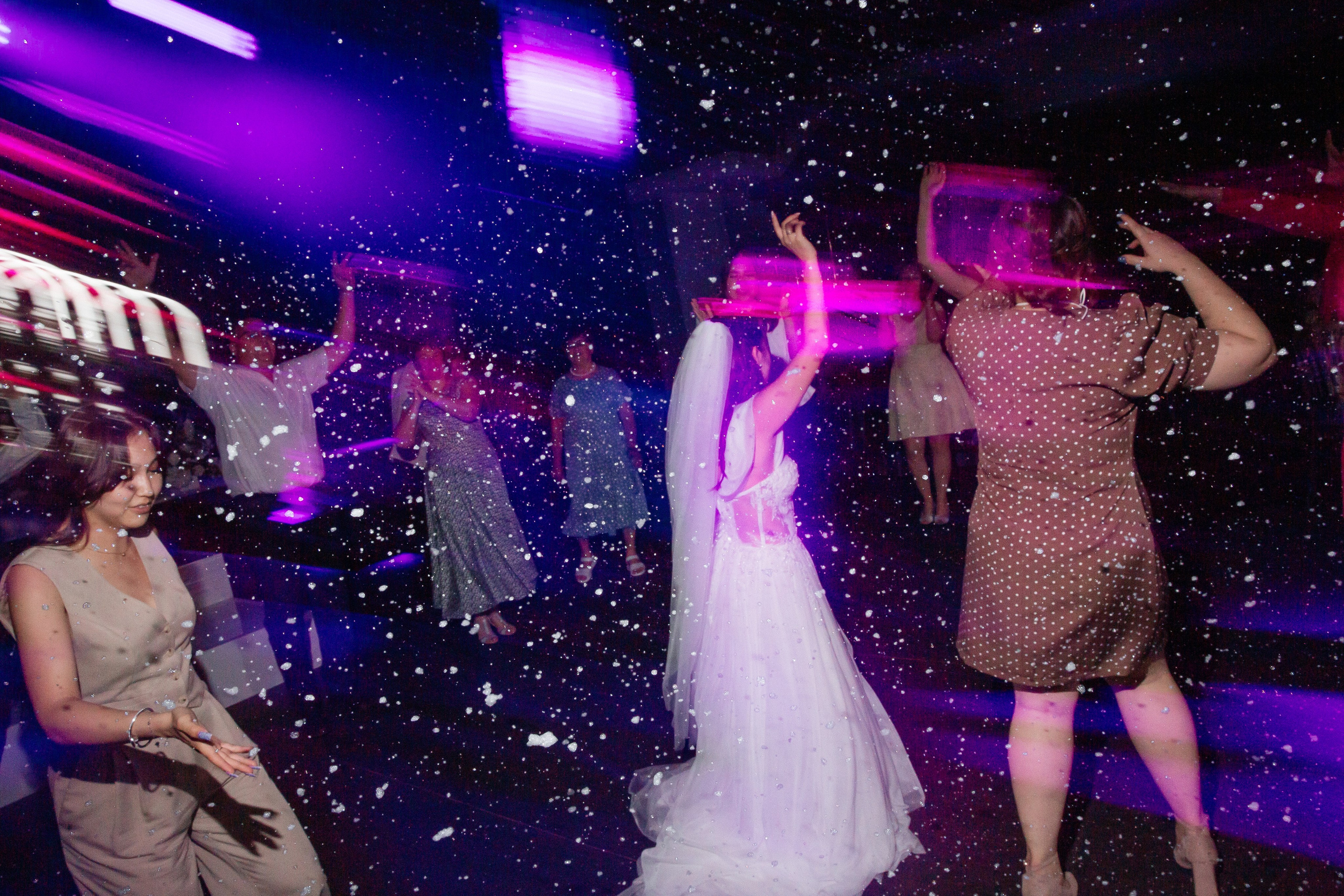 Уютная свадьба — Аскар и Катя на Марсовом поле. Свадебный фотограф в Оренбурге Илья Володьков