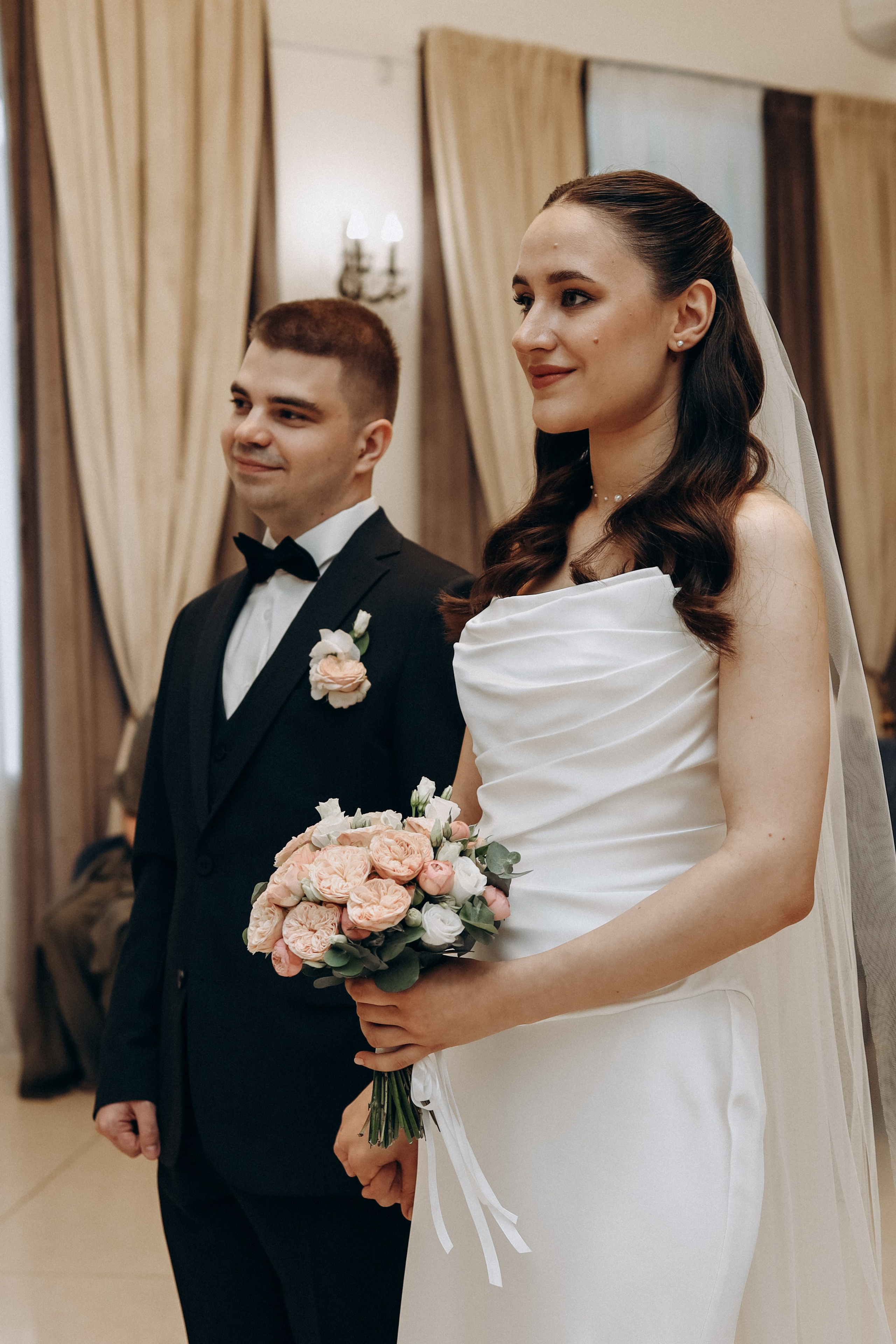 К&П. ЗАГС ВДНХ + прогулка. Диана Чечель. Свадебный и семейный фотограф в Москве