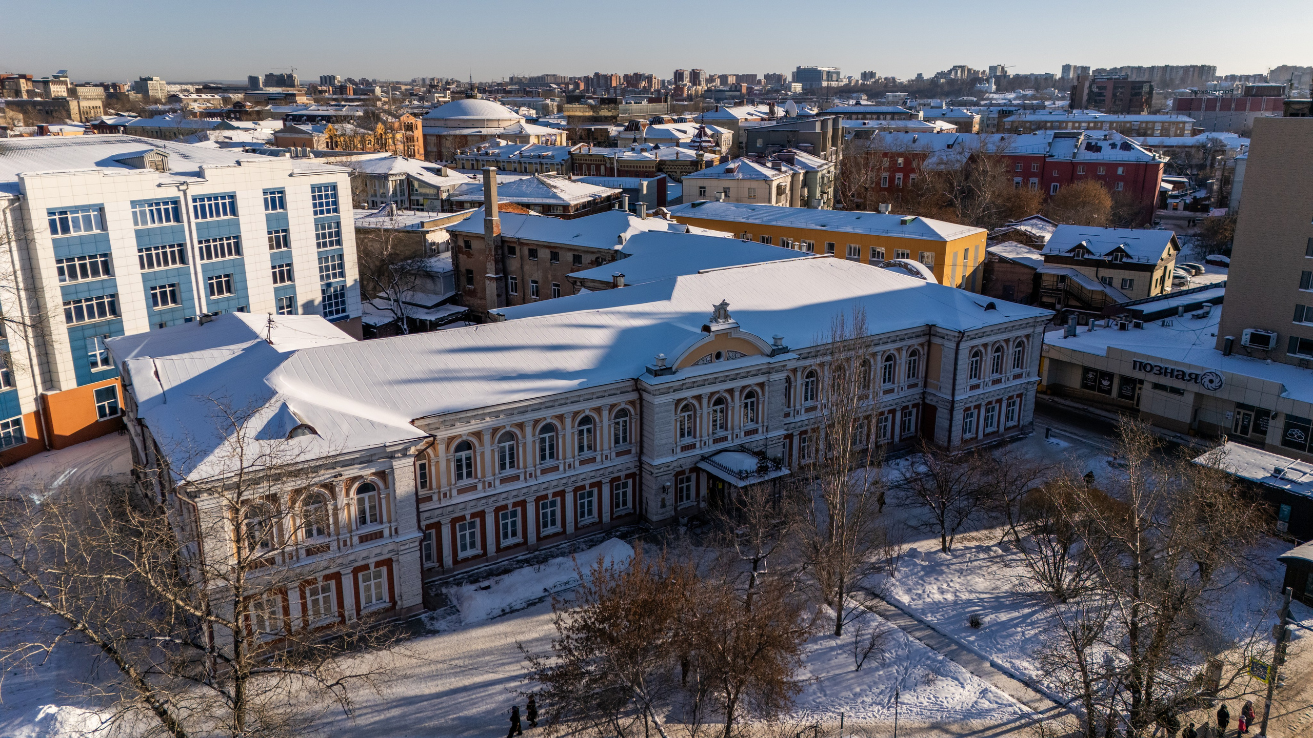 Архитектура города. Фотограф, видеограф и пилот дрона на Байкале
