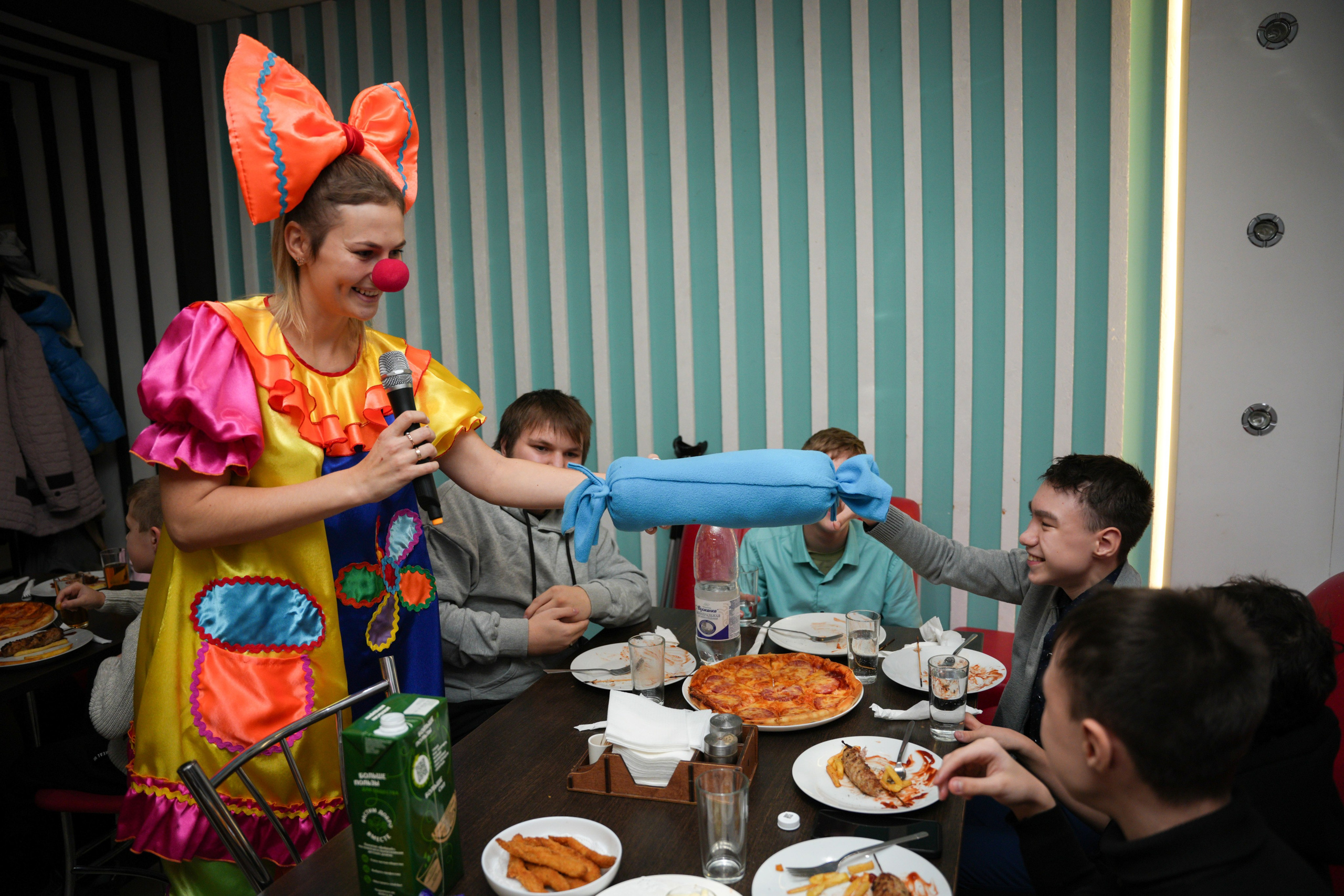 Социально —благотворительная акция «Ты в этом мире не один», посвященная Международному дню инвалидов. ВЫПУСКНЫЕ АЛЬБОМЫ, Школьный фотограф, семейный и свадебный в Саратове и области Ольга Плаксина