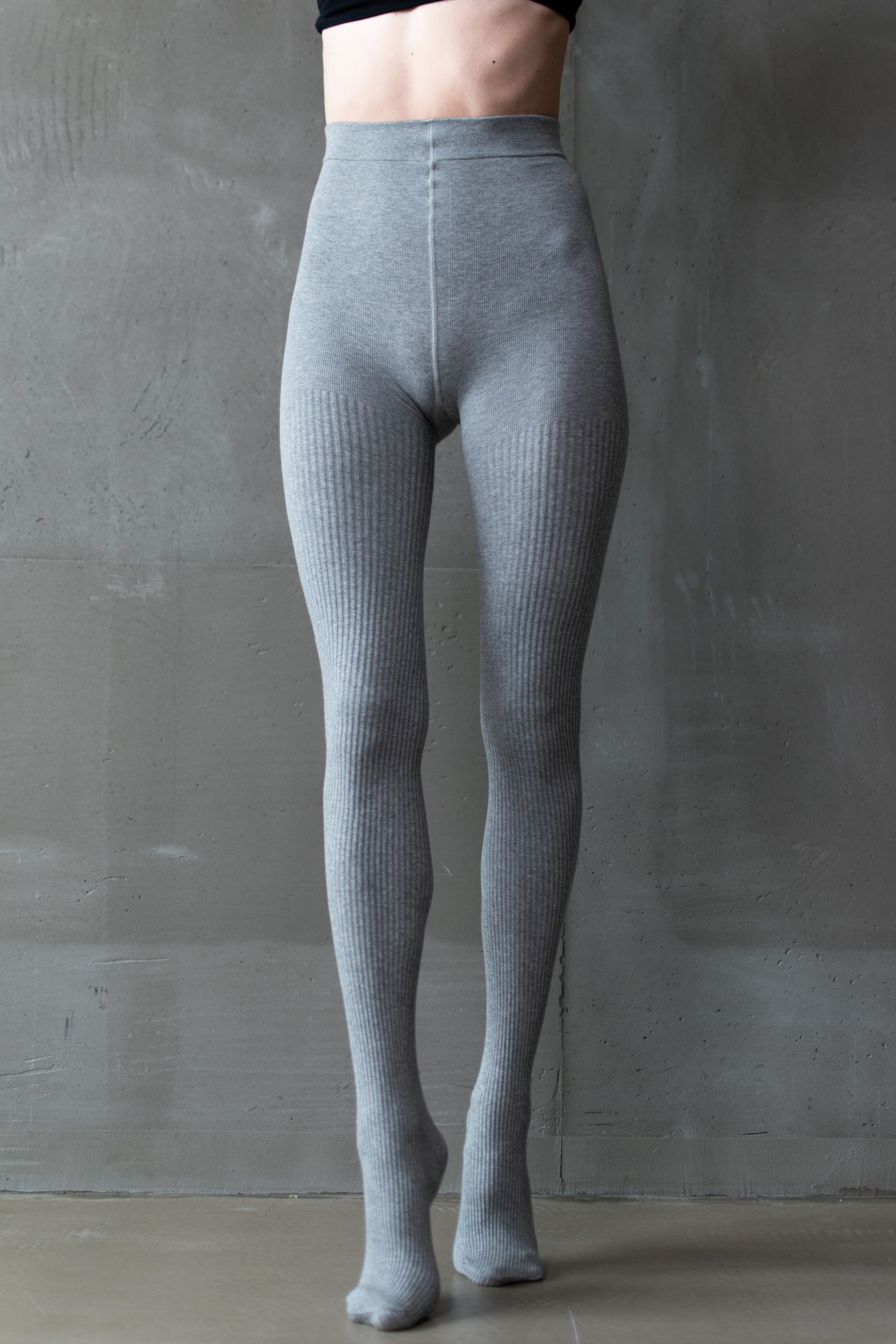 Колготки. Фотограф-ретушер в Крыму Юля Лобурец