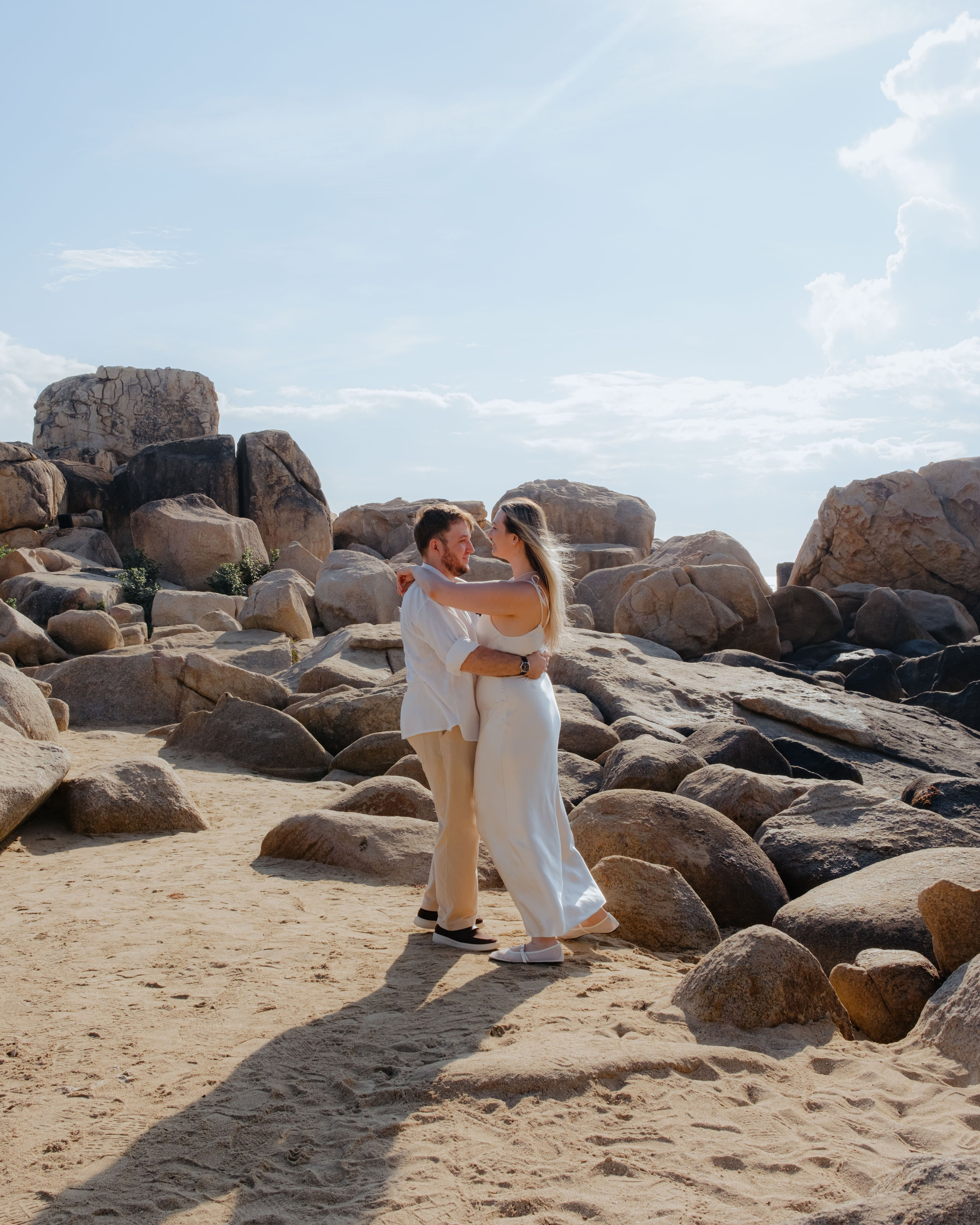 Tatiana and Denis. Rock Garden. Portrait photographer Nha Trang | Julia Meshanina