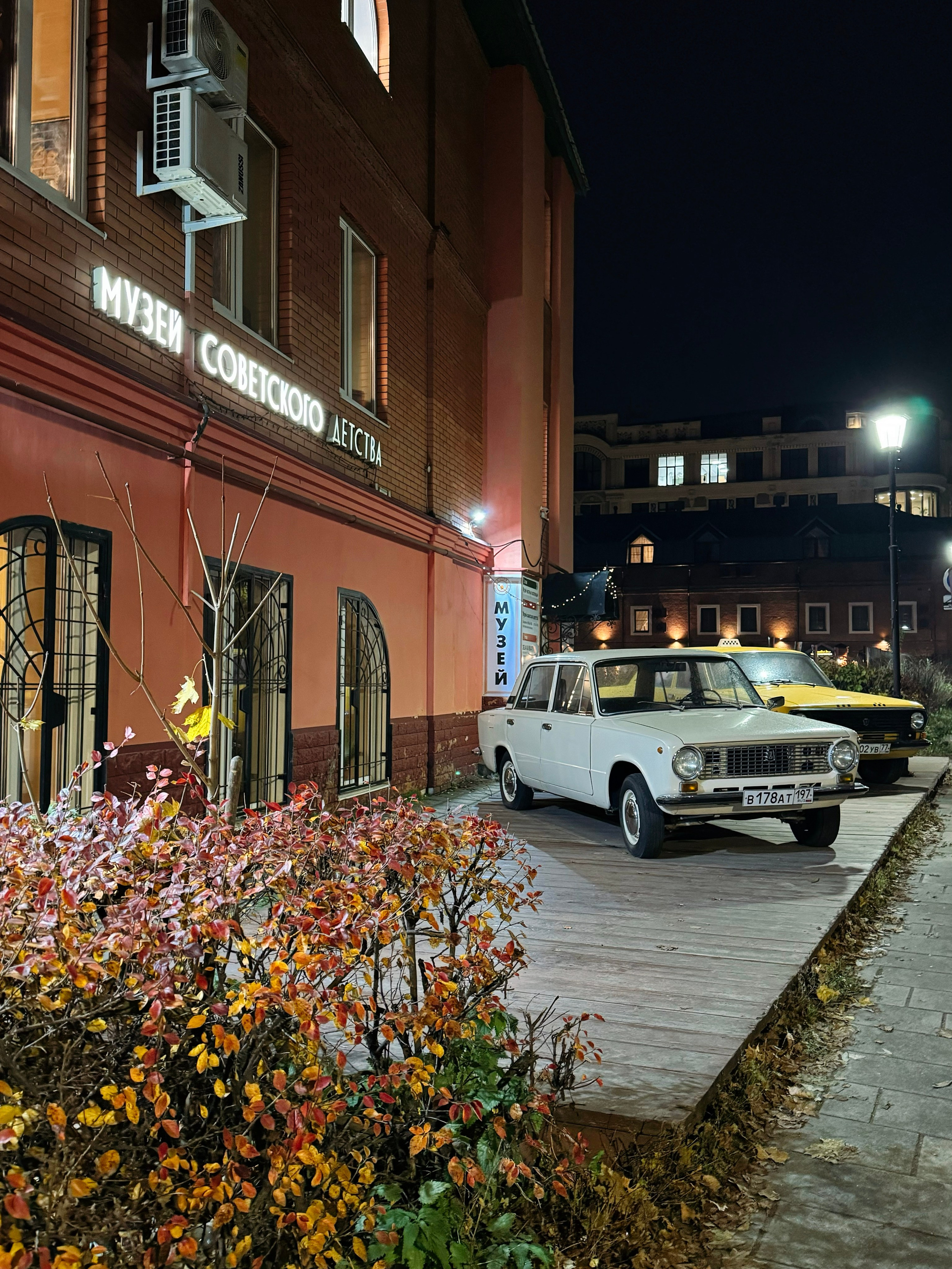 Фотопоток. Проект «Фотокладовка»: блог уличной фотографии в формате street photo