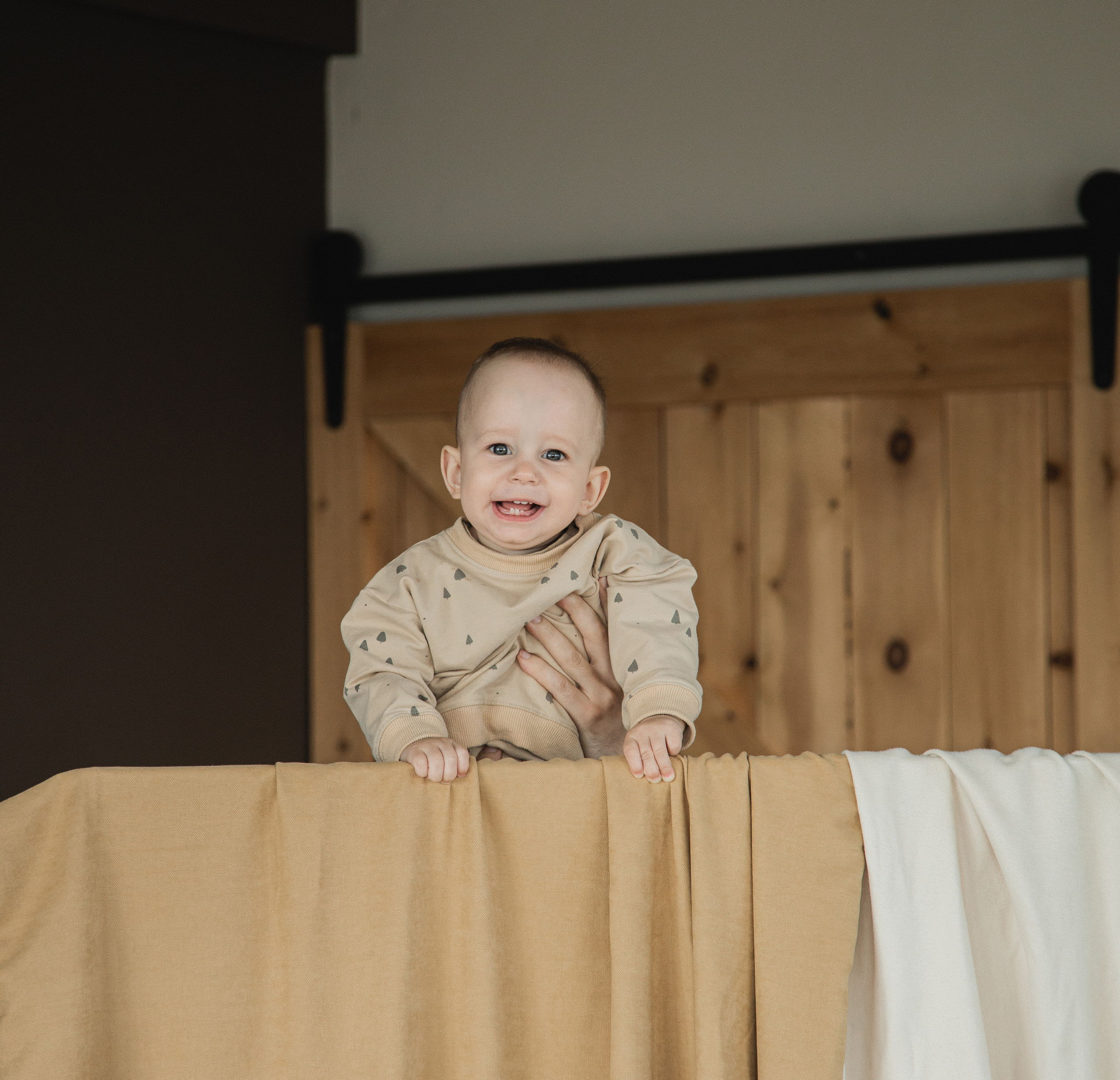 Семейная. RootRoom studio. Md: Андрей и Катя. Фотограф ваших событий в Красноярске — Макс Захарченко