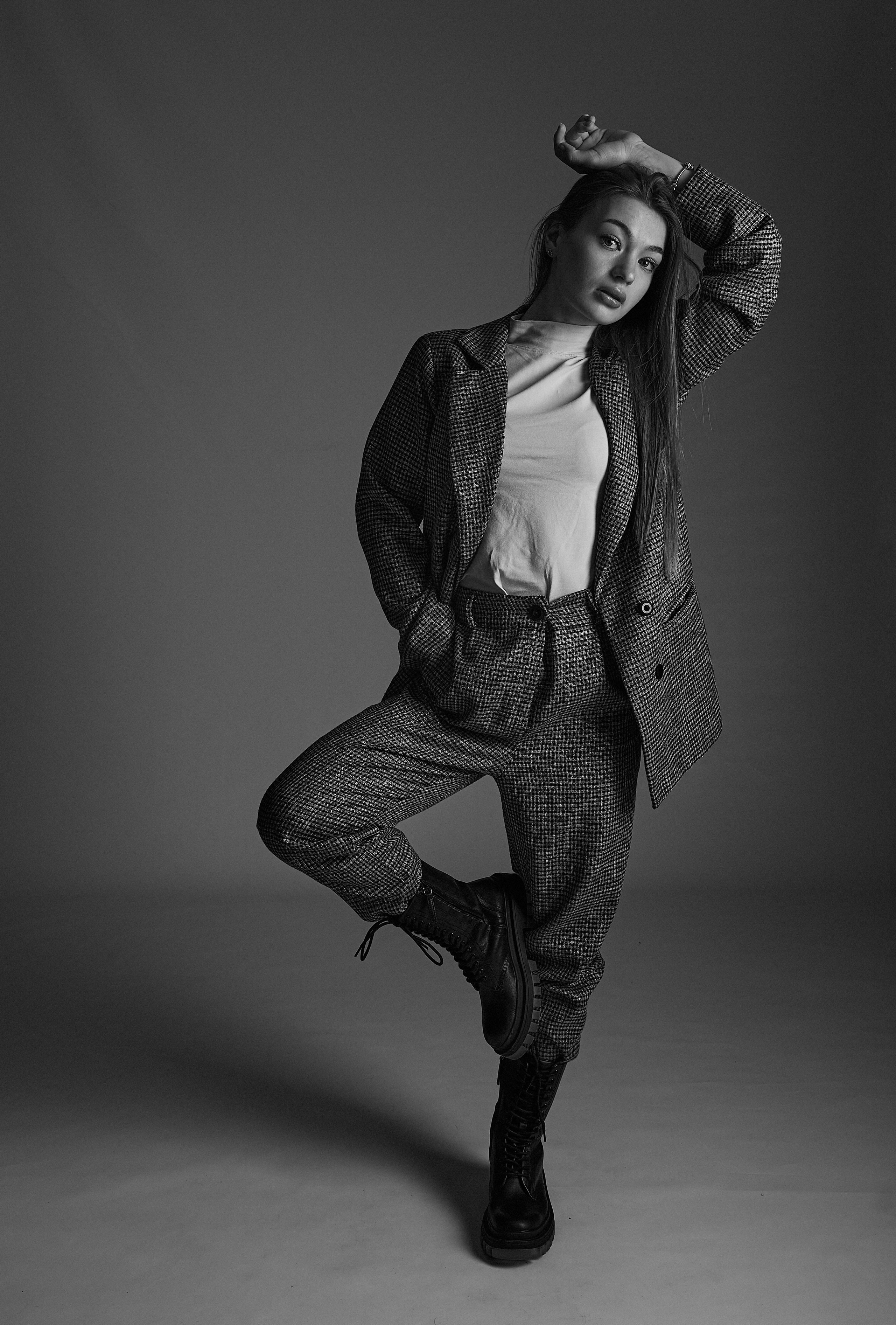 Индивидуальная студийная. RoRo studio. Md: Вика. Фотограф ваших событий в Красноярске — Макс Захарченко