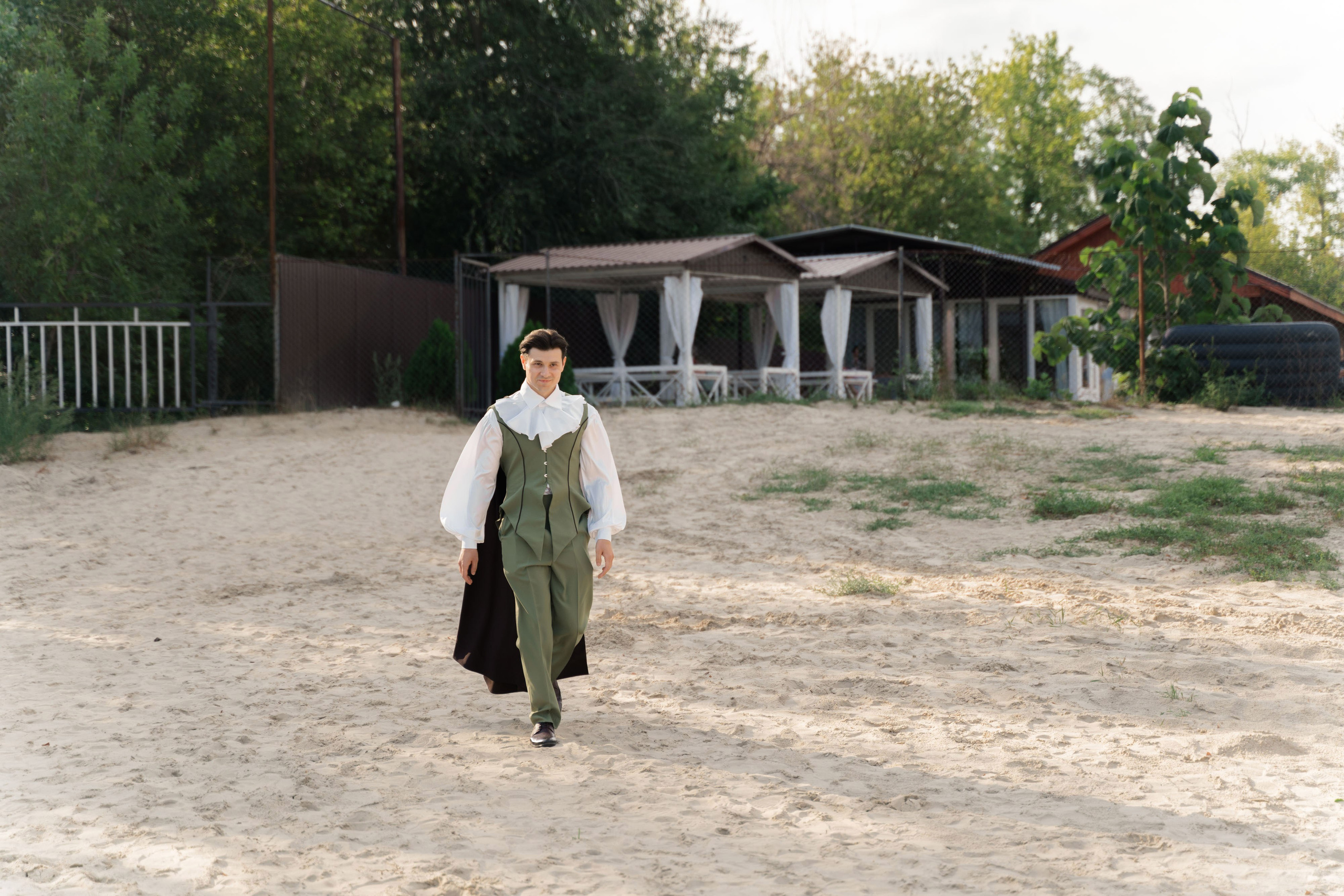 фотосессия выхода жениха на выездной регистрации