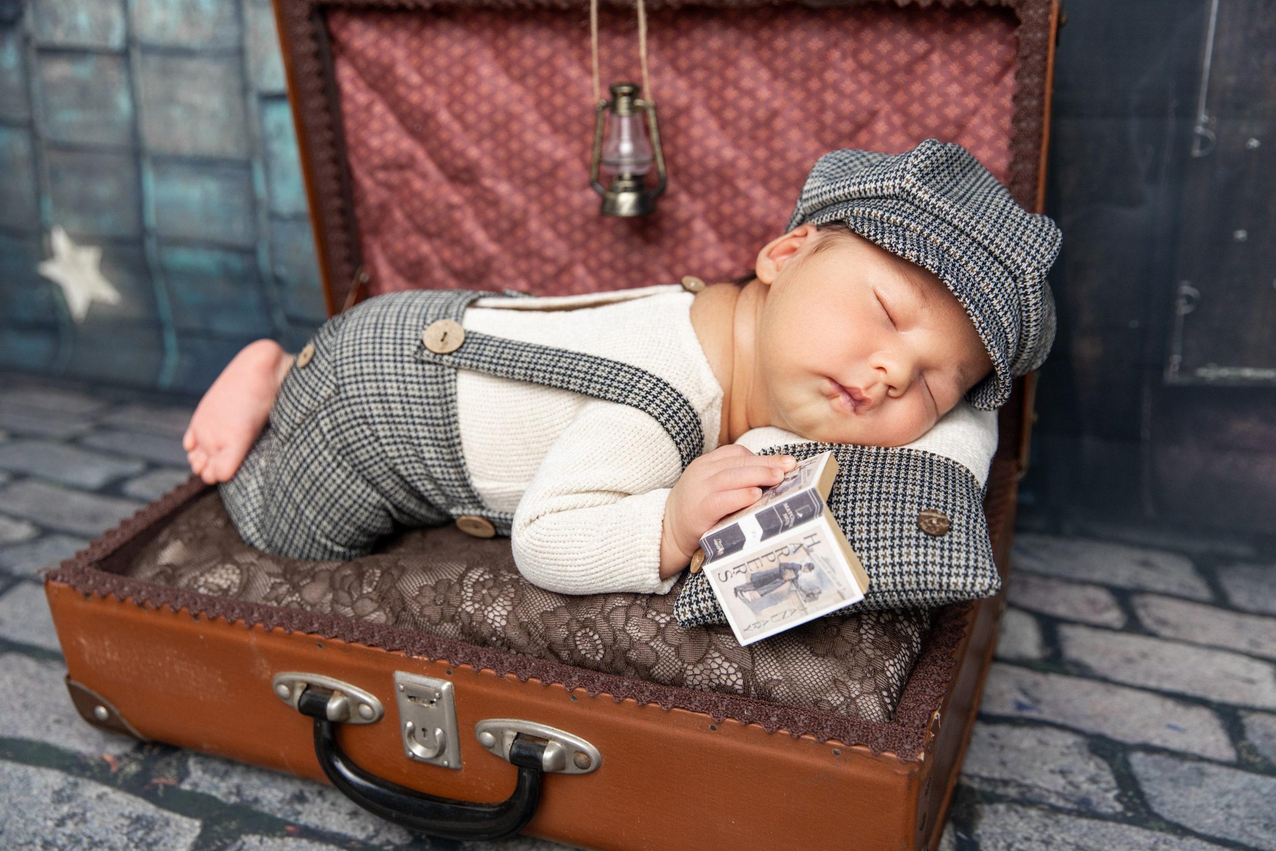 Newborn. Детский фотограф Сургут Надежда Фриз