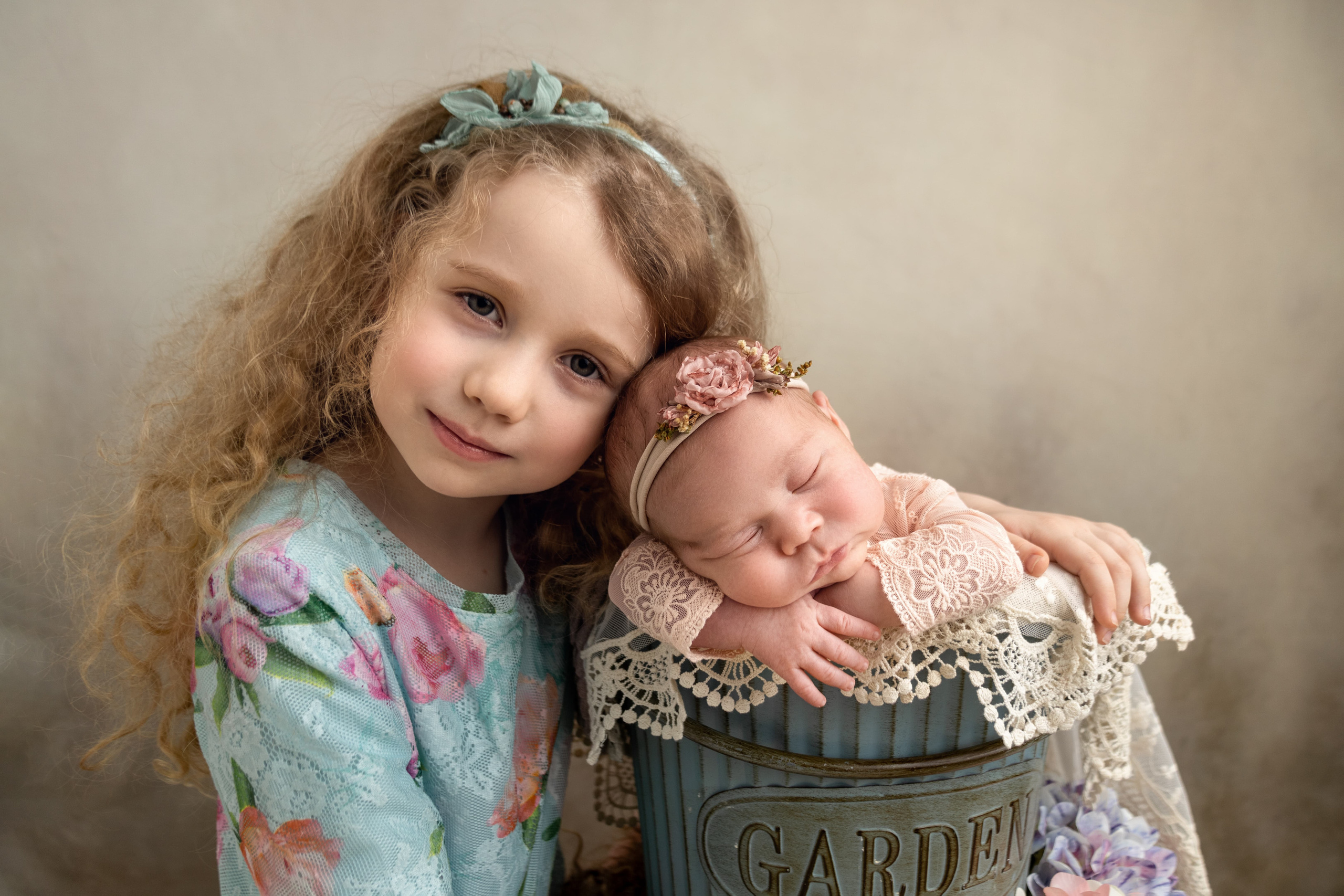 Малыши от 2 до 12 месяцев. Детский фотограф Сургут Надежда Фриз