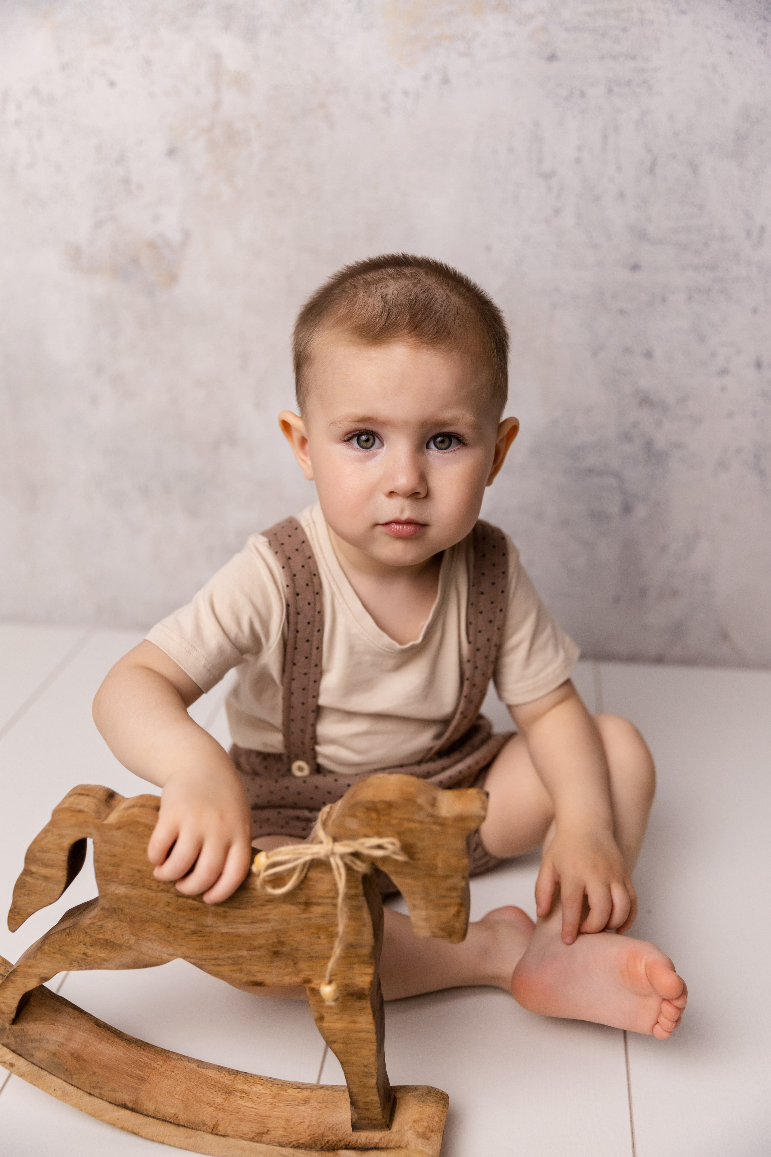 Малыши от 2 до 12 месяцев. Детский фотограф Сургут Надежда Фриз