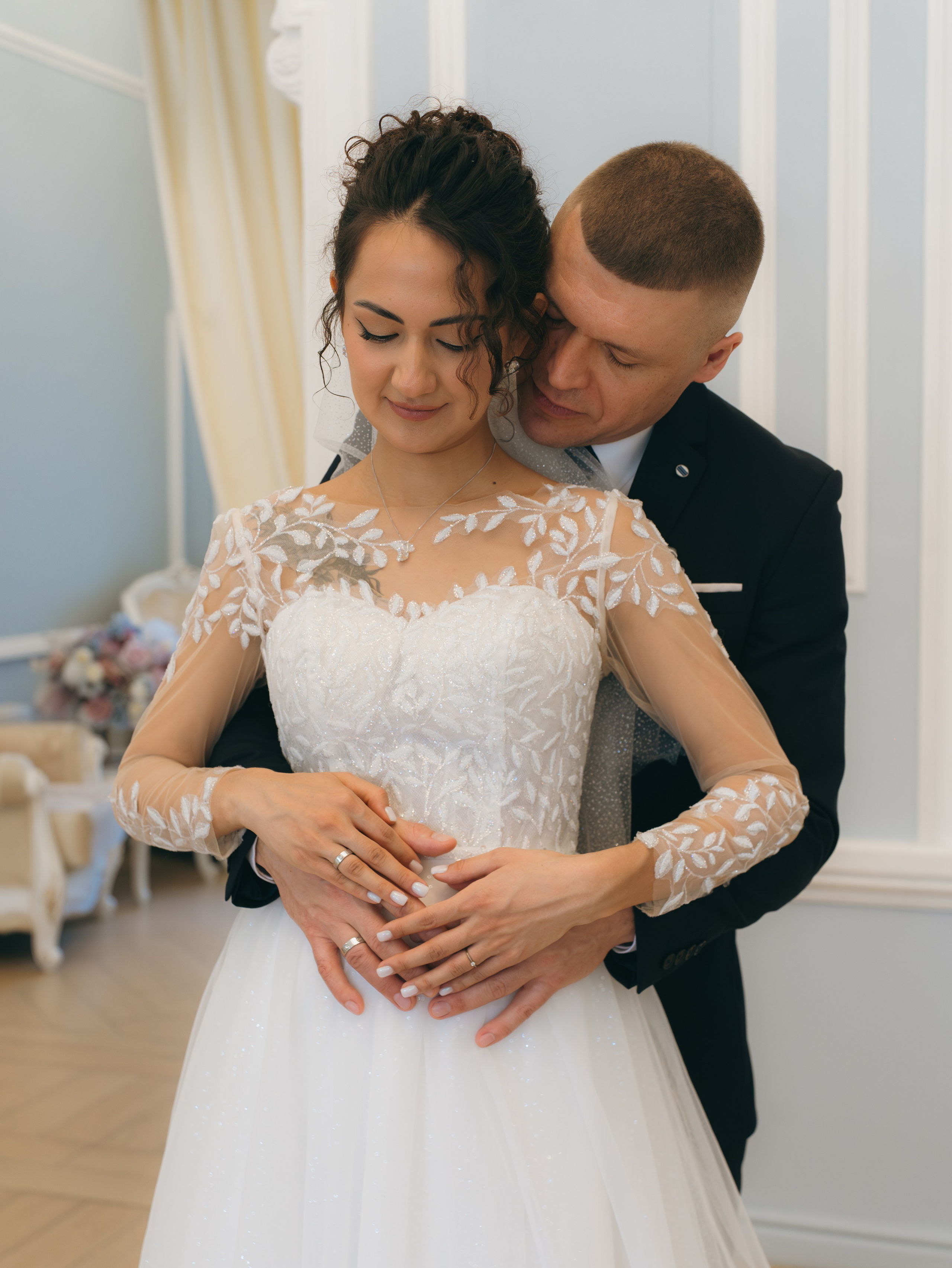 Свадебная фотосессия в загсе. Фотограф из Екатеринбурга Алена Мусалимова