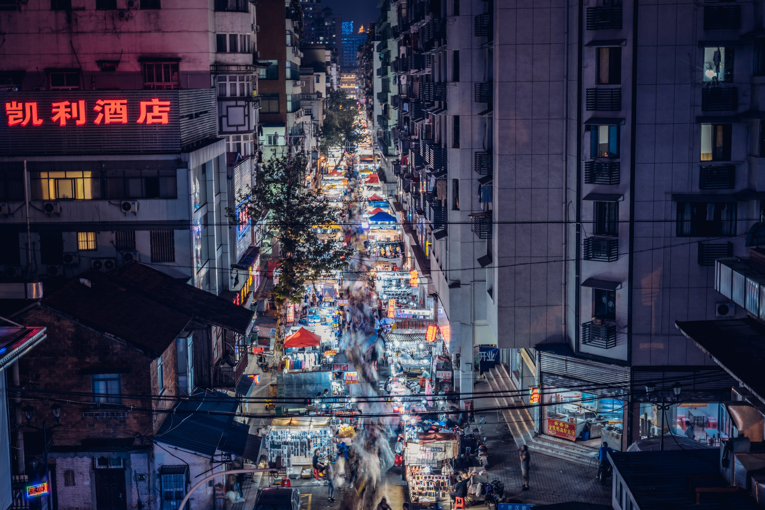 Рекламный фотограф из Гуанчжоу: путешествие по Уханю через объектив камеры. Коммерческий и предметный фотограф в Гуанчжоу Коваленко Александр