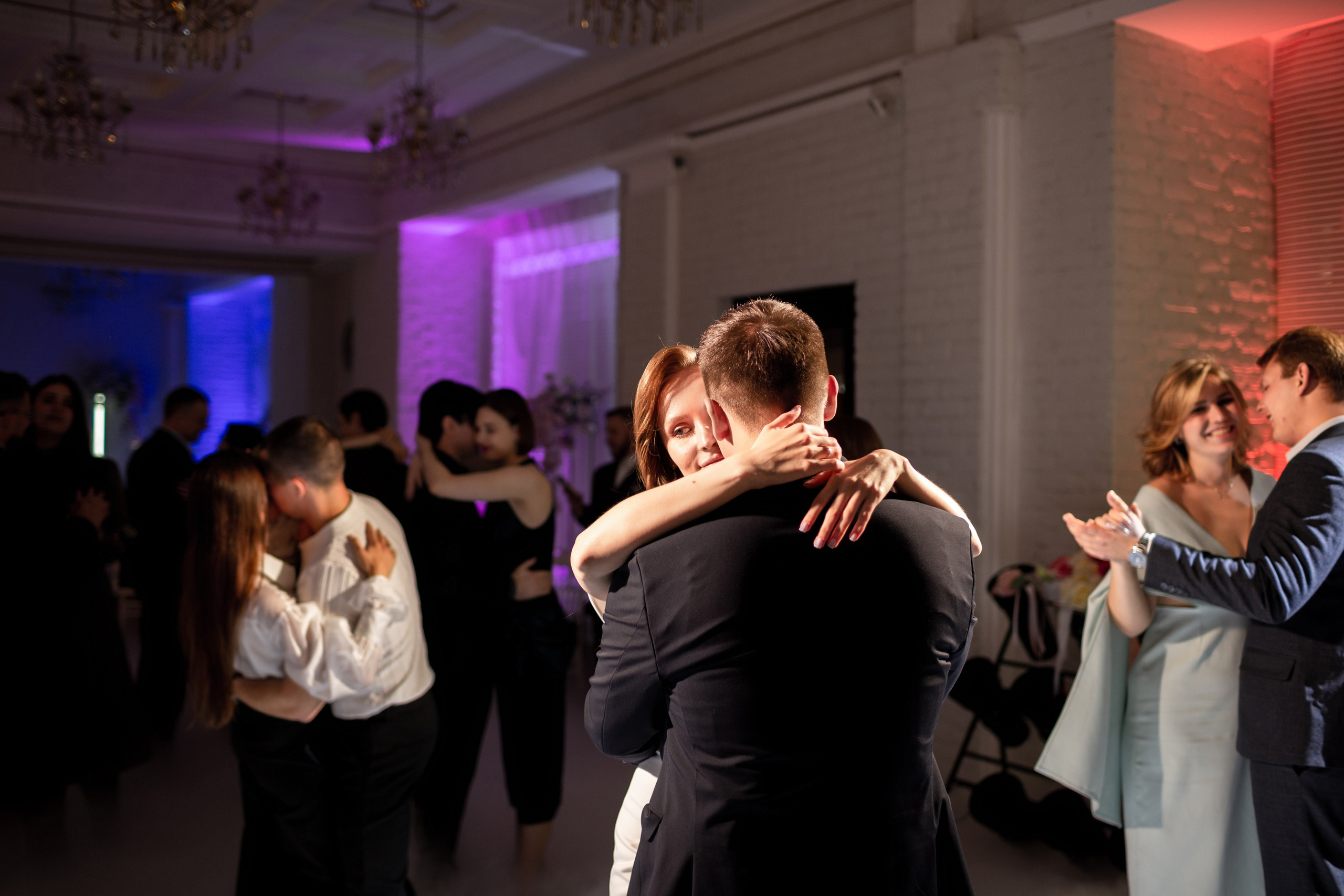 Свадьба в Петербурге в сентябре. Свадебный фотограф Кирилл Белый