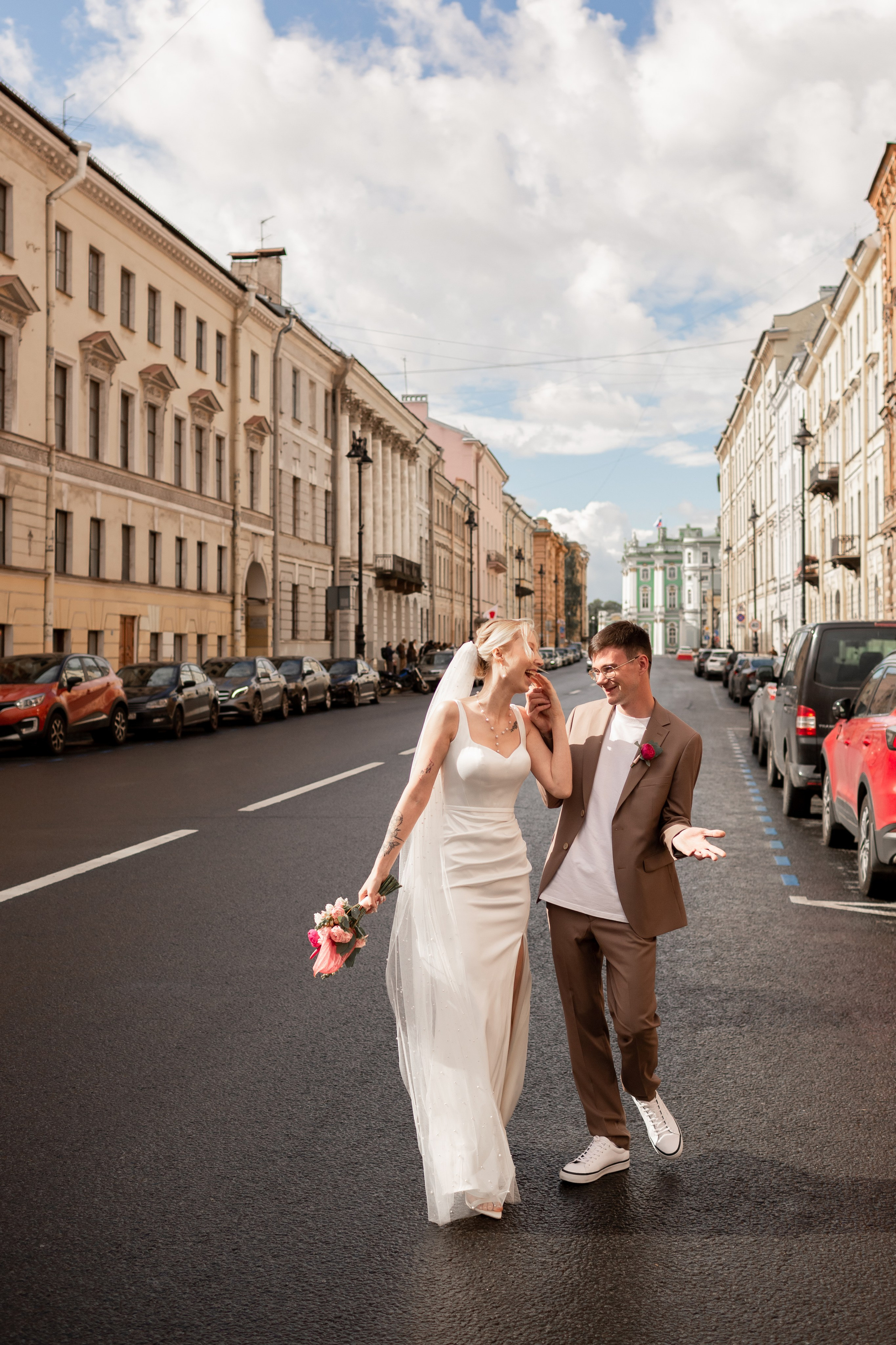 Свадебная фотосессия во дворцах Петербурга. Свадебный фотограф Кирилл Белый