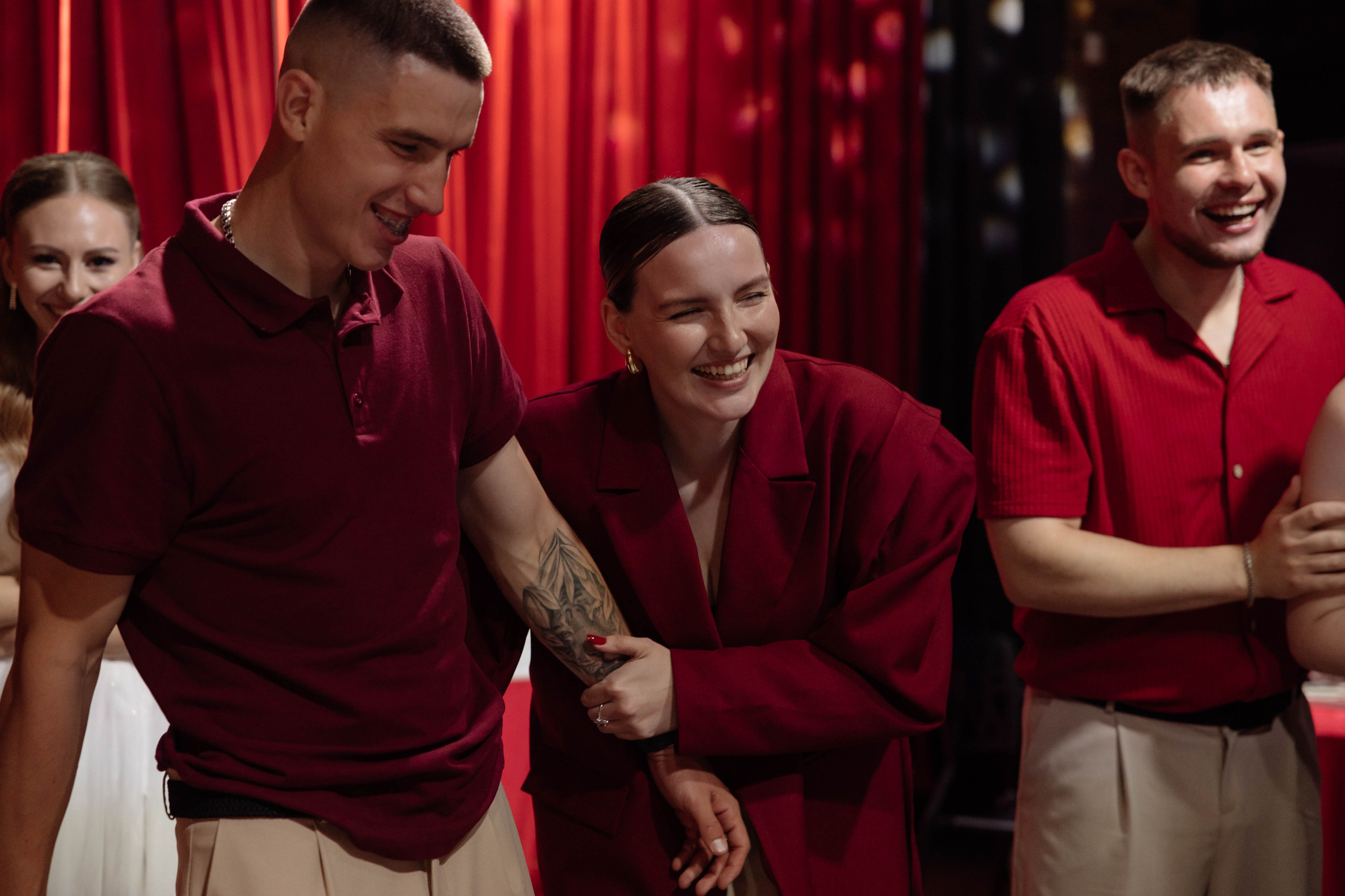 Red wedding. Свадебный фотограф Красноярск Элина Леонова