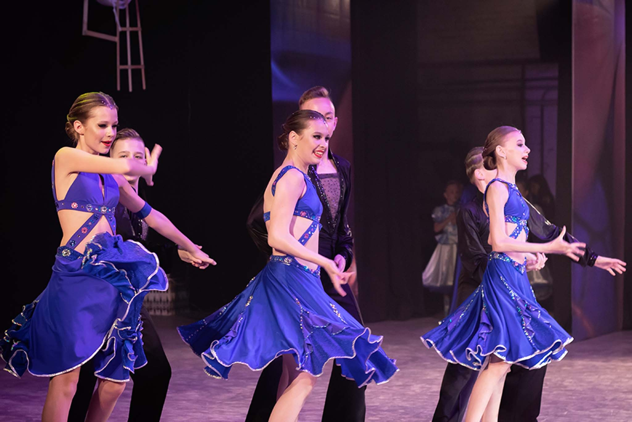 Выступление Анжелы и Руслана. Репортажный Фотограф