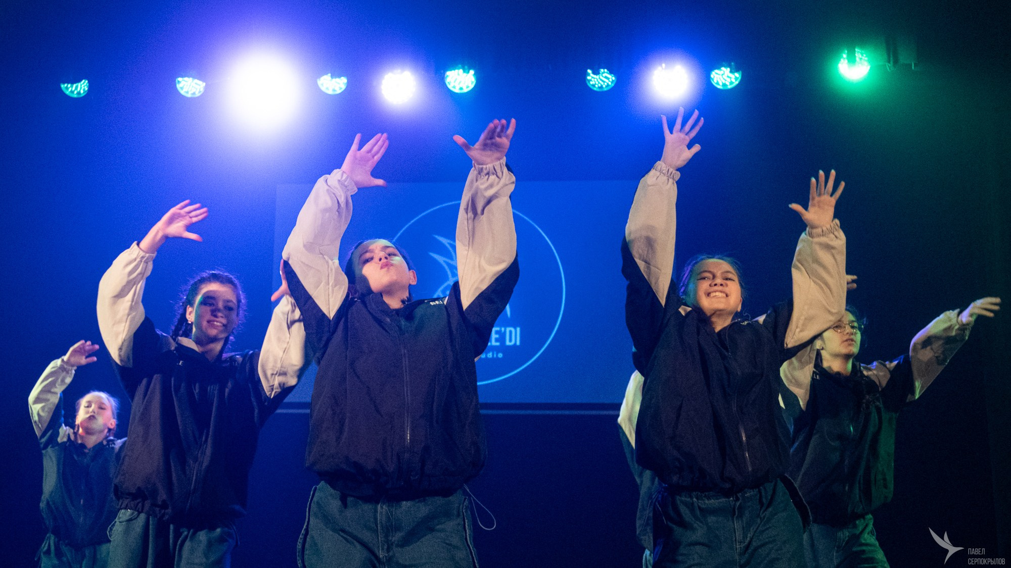 Pineapple'di_dance. Репортажный фотограф в Казани Павел Серпокрылов