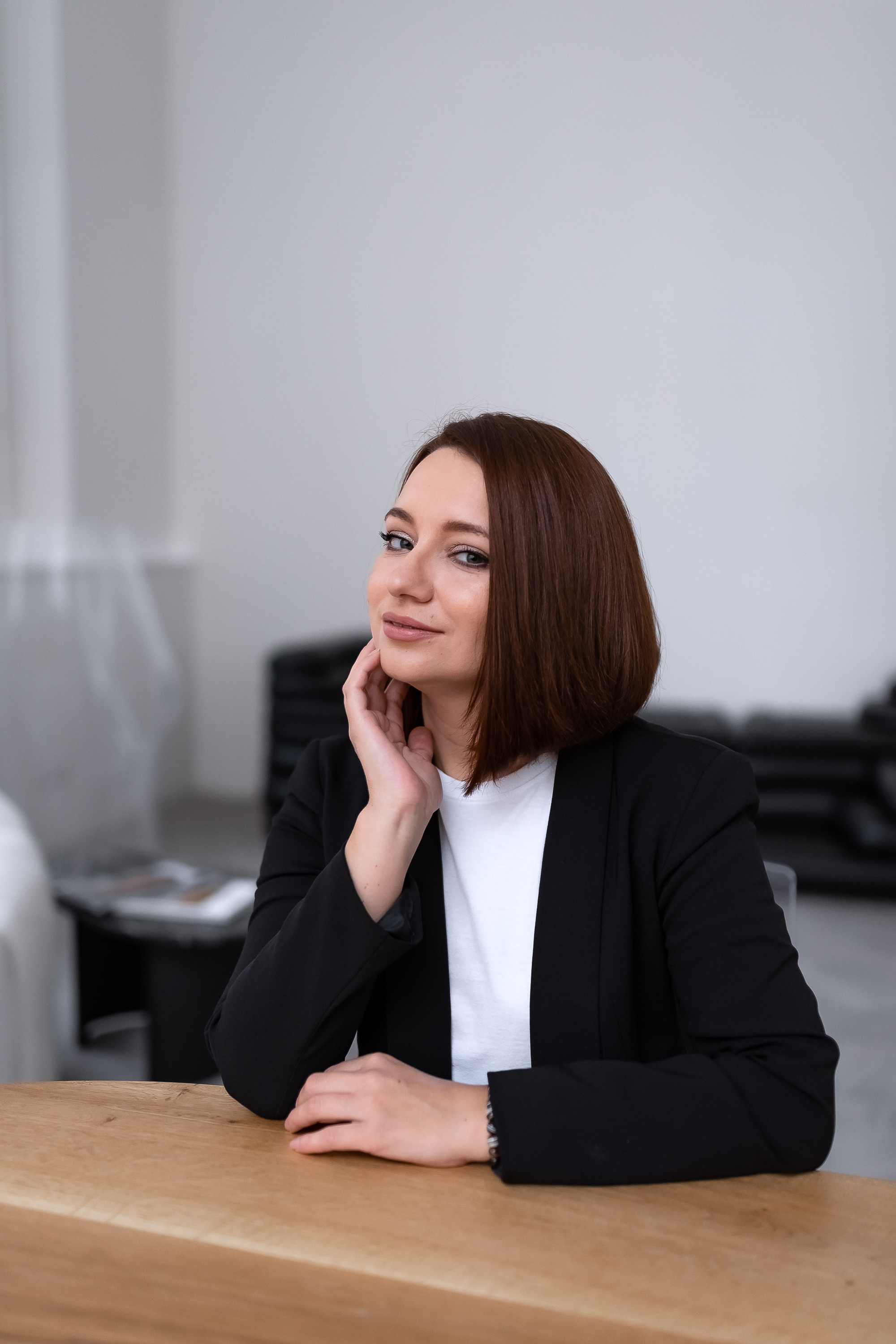 Бренд съемка для визажиста-стилиста по волосам. КОНТЕНТ |БРЕНД фотограф Санкт-Петербург — Жанна Олтаржевская