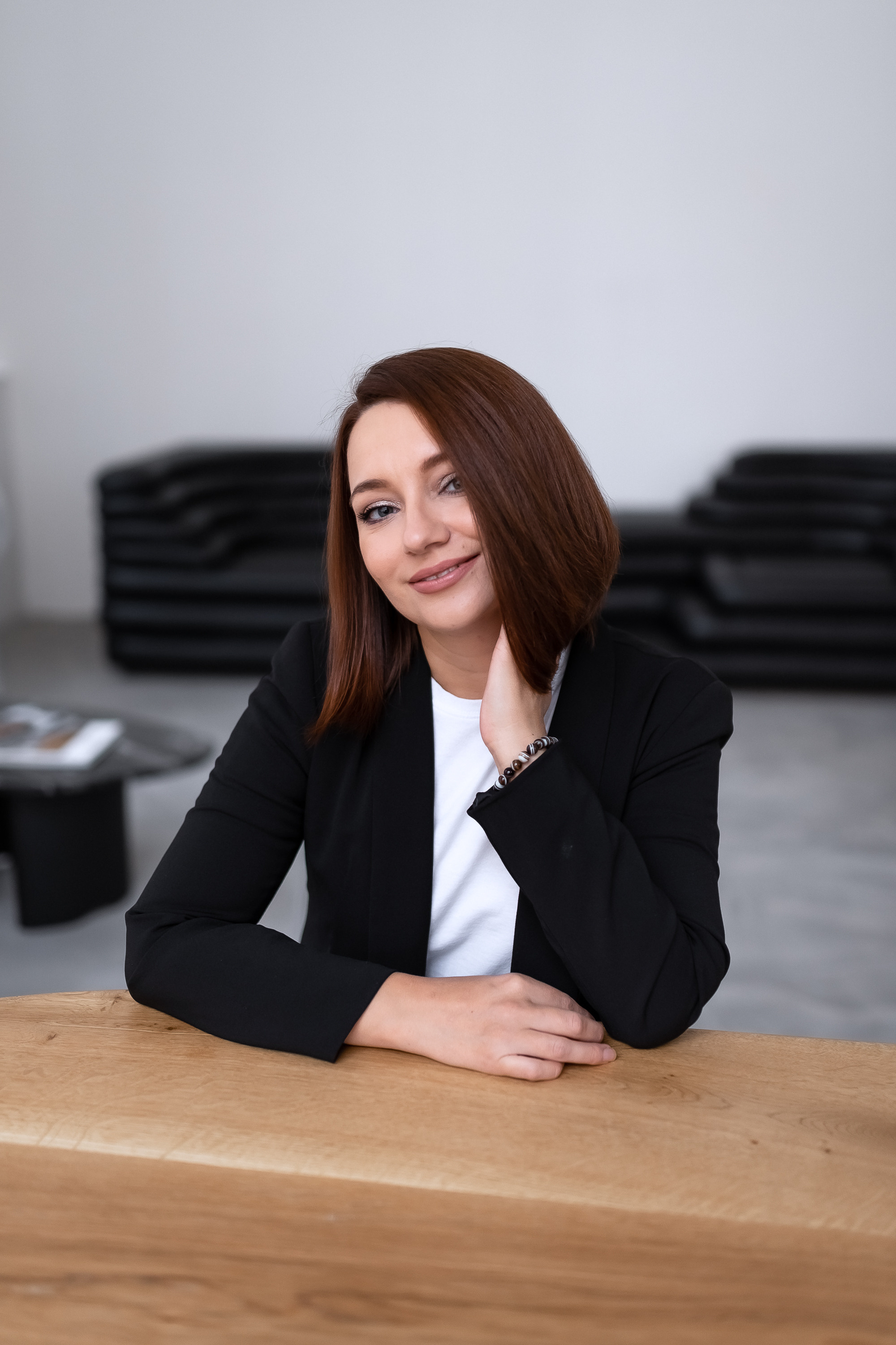 Бренд съемка для визажиста-стилиста по волосам. КОНТЕНТ |БРЕНД фотограф Санкт-Петербург — Жанна Олтаржевская