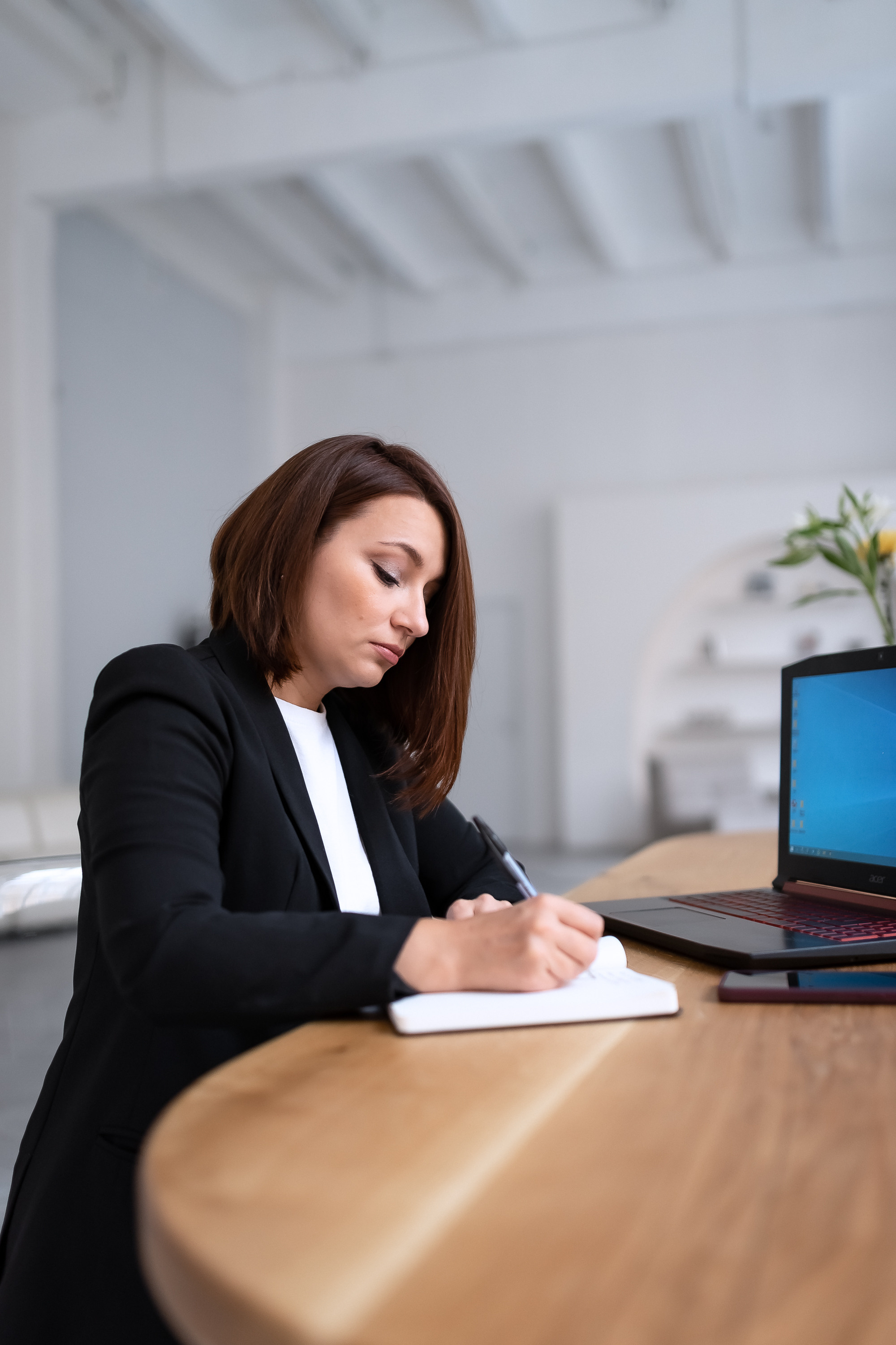 Бренд съемка для визажиста-стилиста по волосам. КОНТЕНТ |БРЕНД фотограф Санкт-Петербург — Жанна Олтаржевская