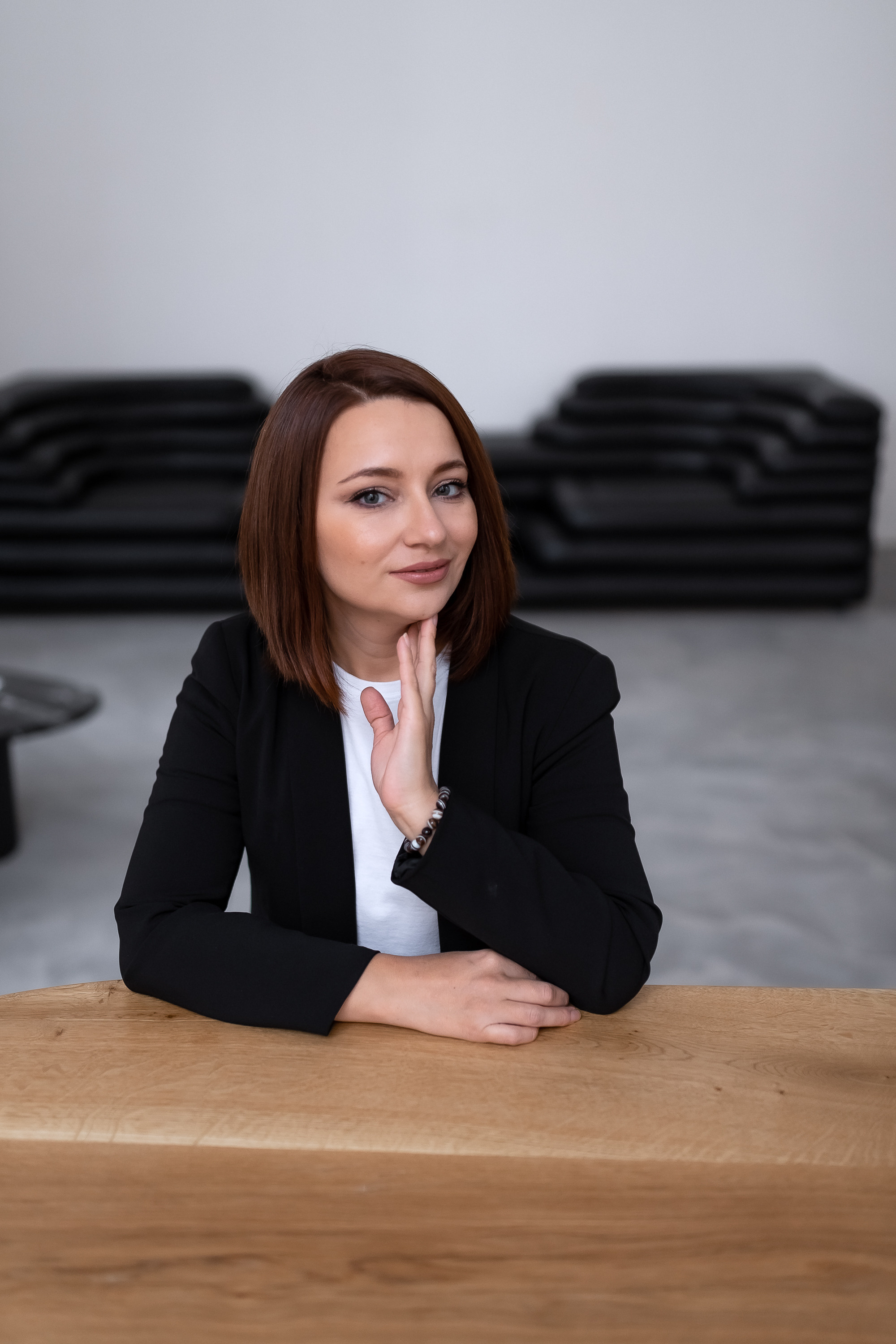 Бренд съемка для визажиста-стилиста по волосам. КОНТЕНТ |БРЕНД фотограф Санкт-Петербург — Жанна Олтаржевская