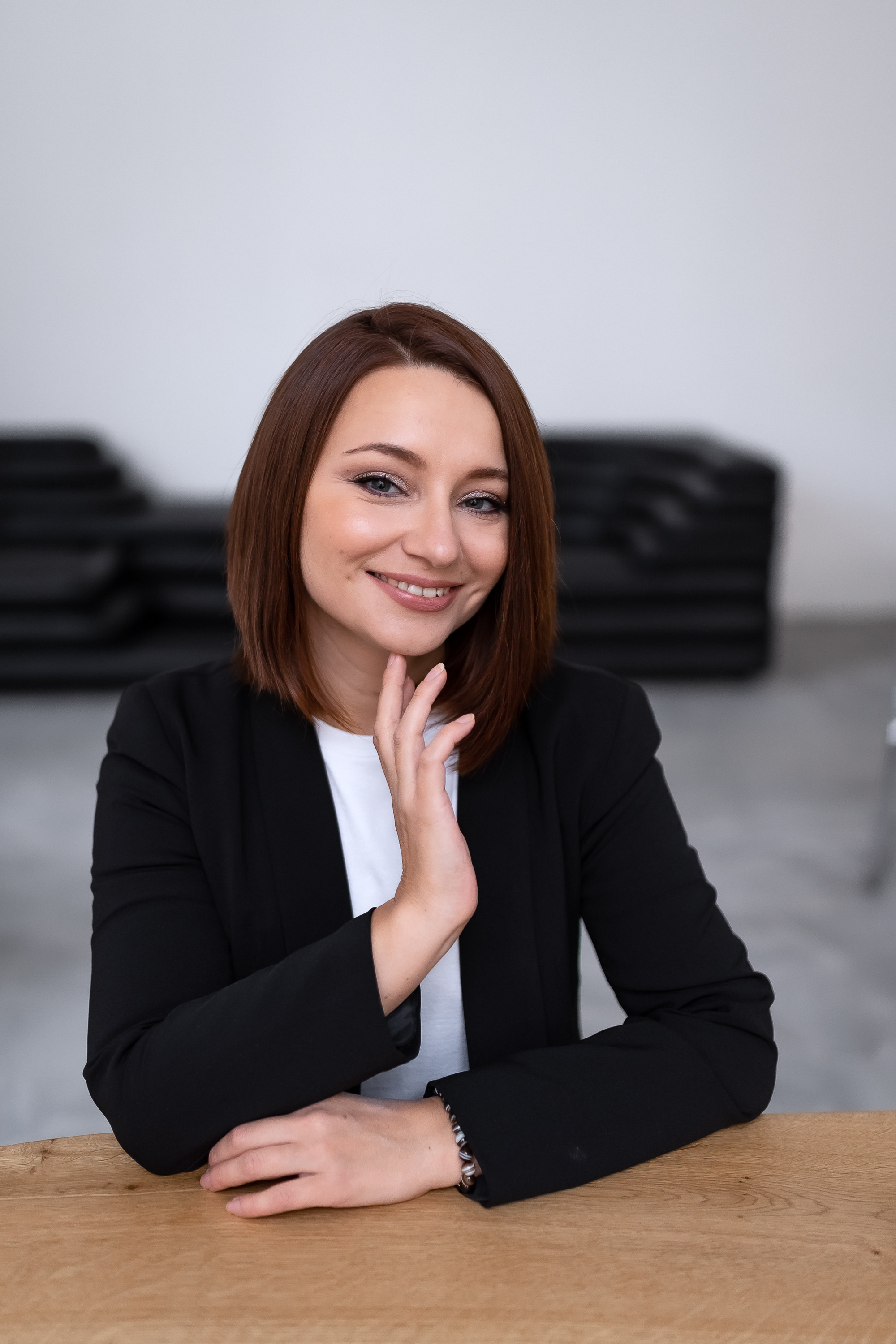 Бренд съемка для визажиста-стилиста по волосам. КОНТЕНТ |БРЕНД фотограф Санкт-Петербург — Жанна Олтаржевская