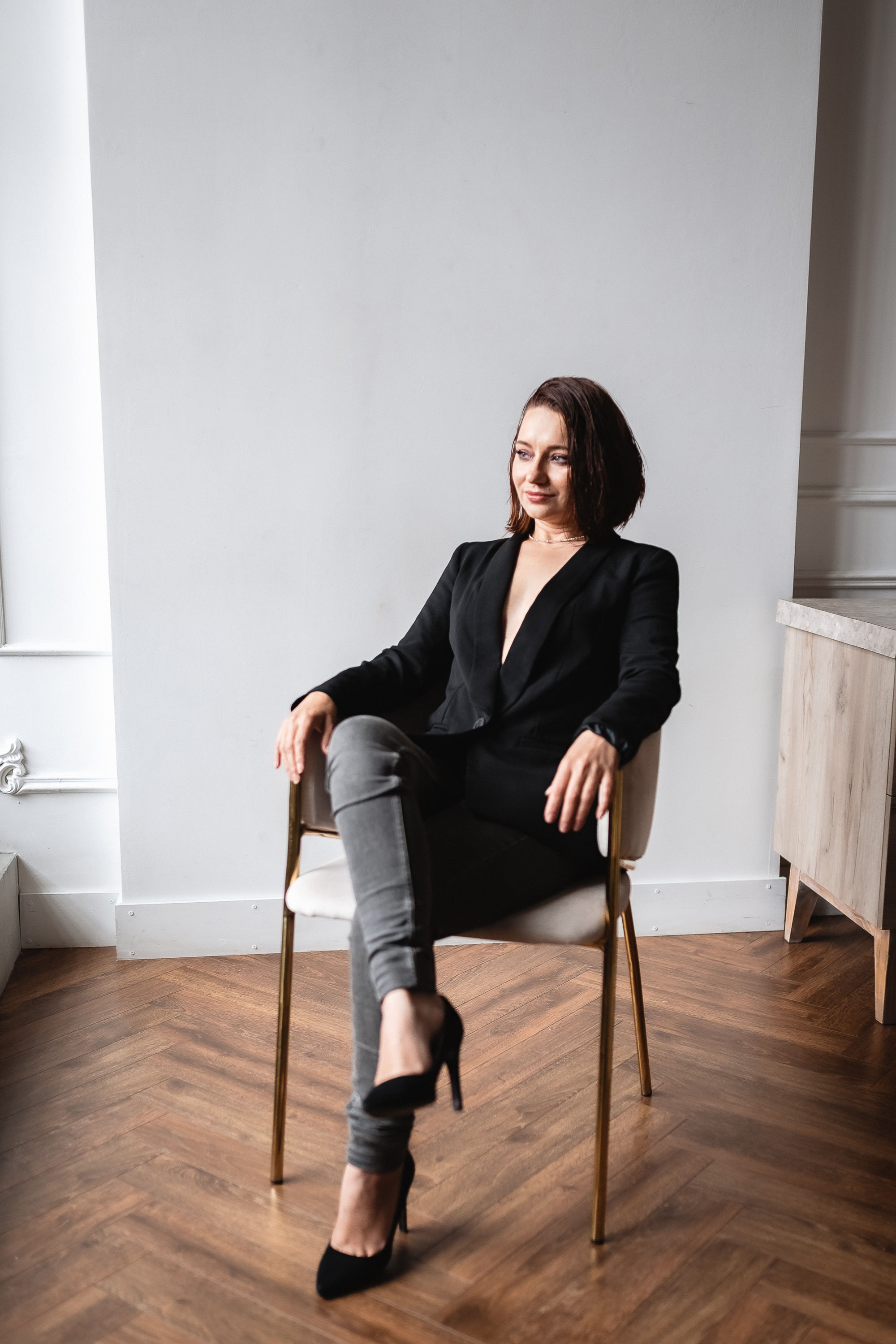 Бренд съемка для визажиста-стилиста по волосам. КОНТЕНТ |БРЕНД фотограф Санкт-Петербург — Жанна Олтаржевская