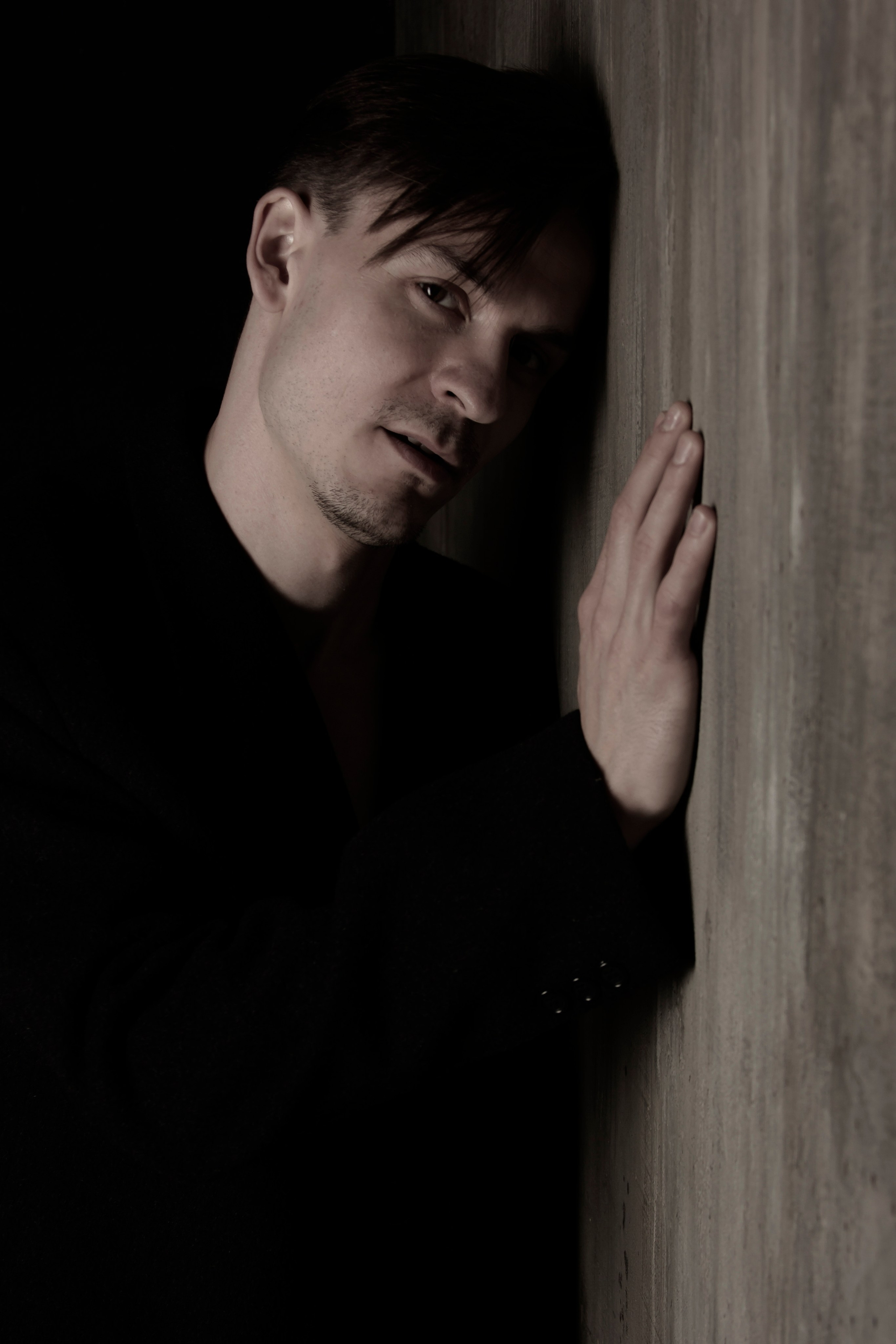 Фотосессия «Черное пальто». Портретный фотограф в Москве и Московской области Гнутиков Сергей