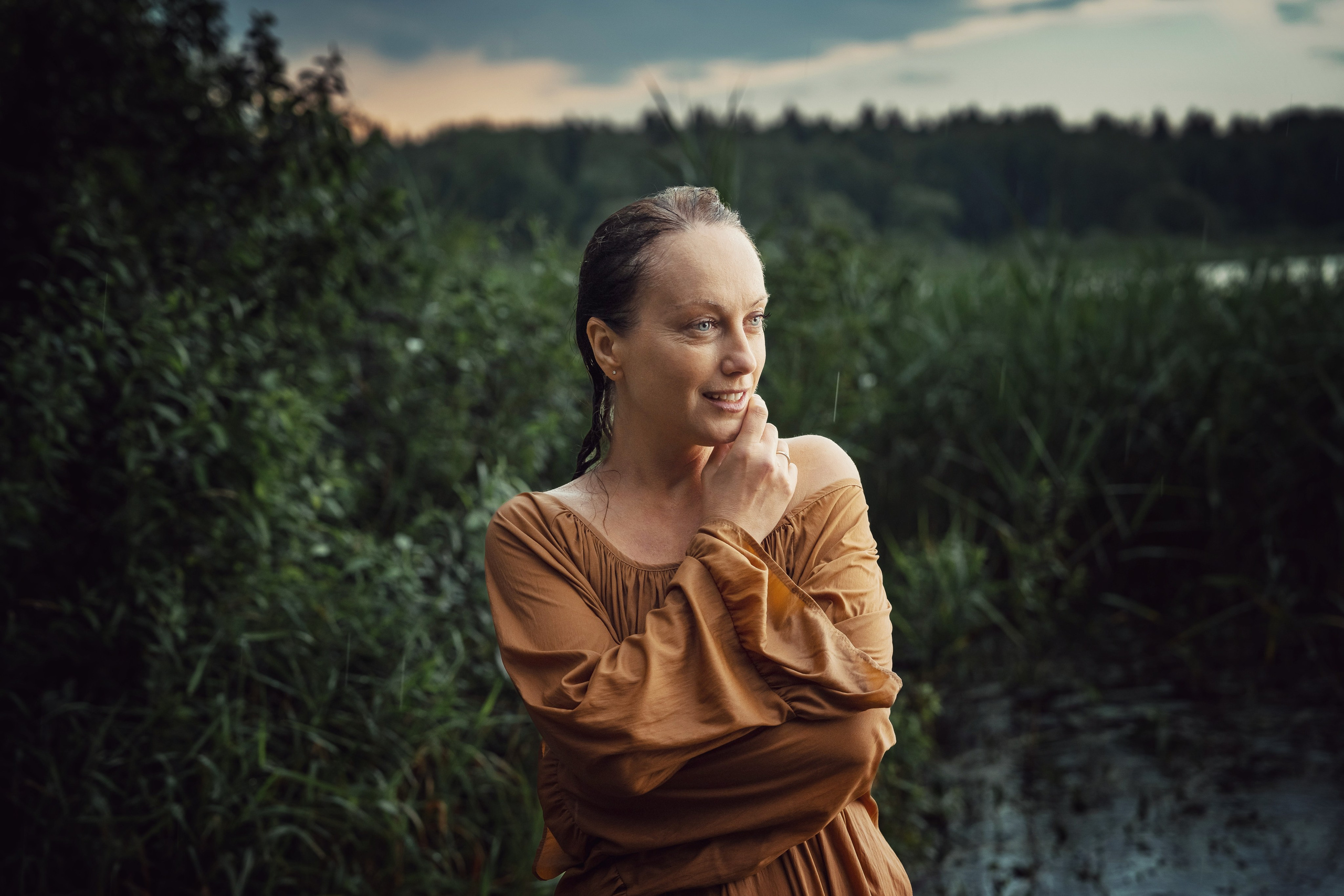 Женский портрет на природе