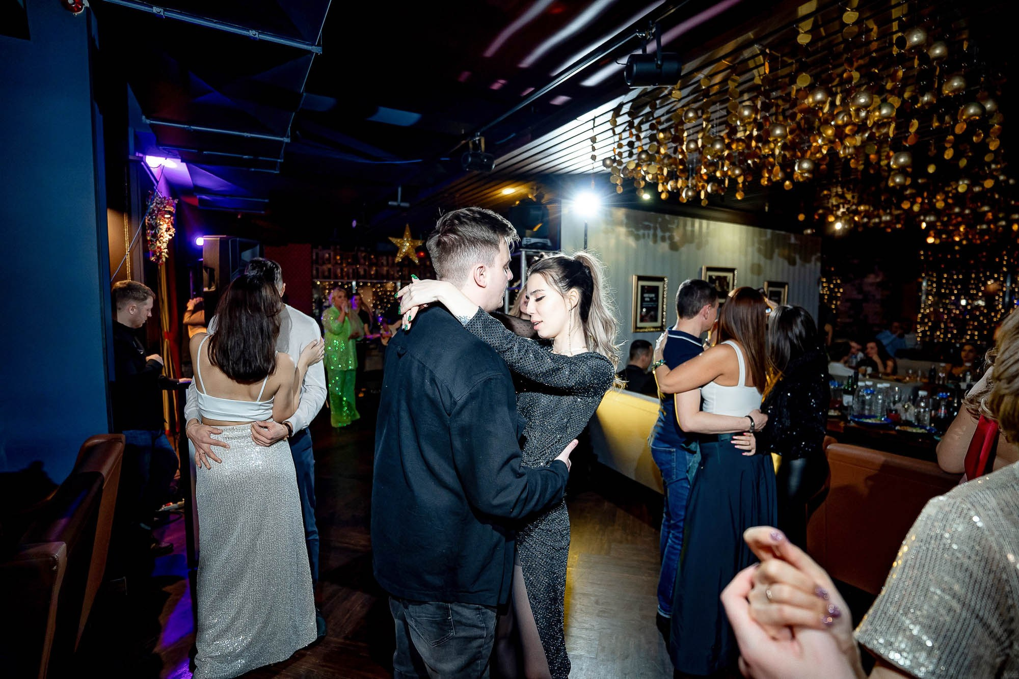 Новый год 2024 в Peoples. Сергей Кошкин. Репортажная и ивент-фотография в Сургуте