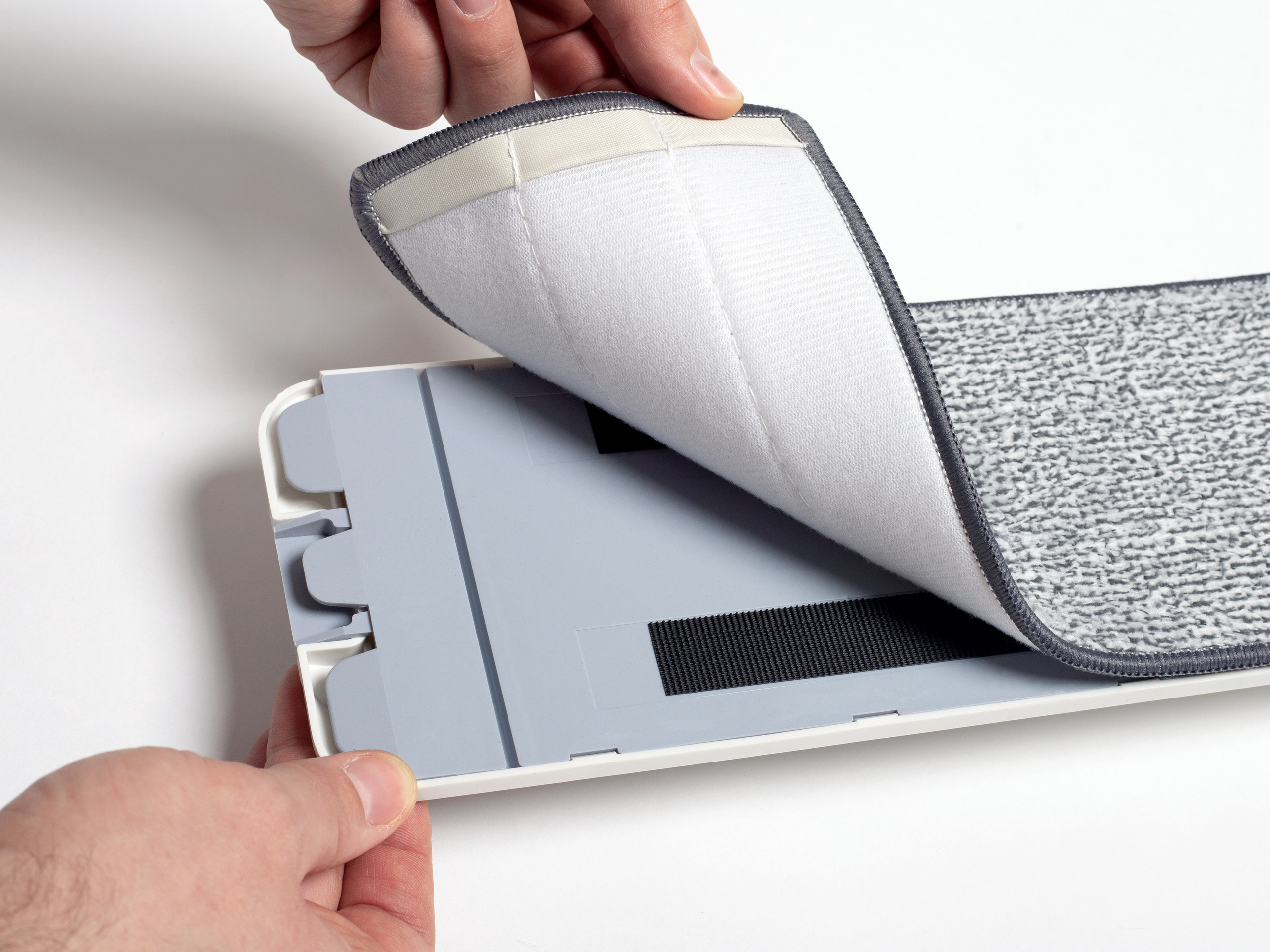 Швабра и коврики для ванной. Фотограф для различных событий, проектов, маркетплейсов, сайтов и мероприятий в Екатеринбурге